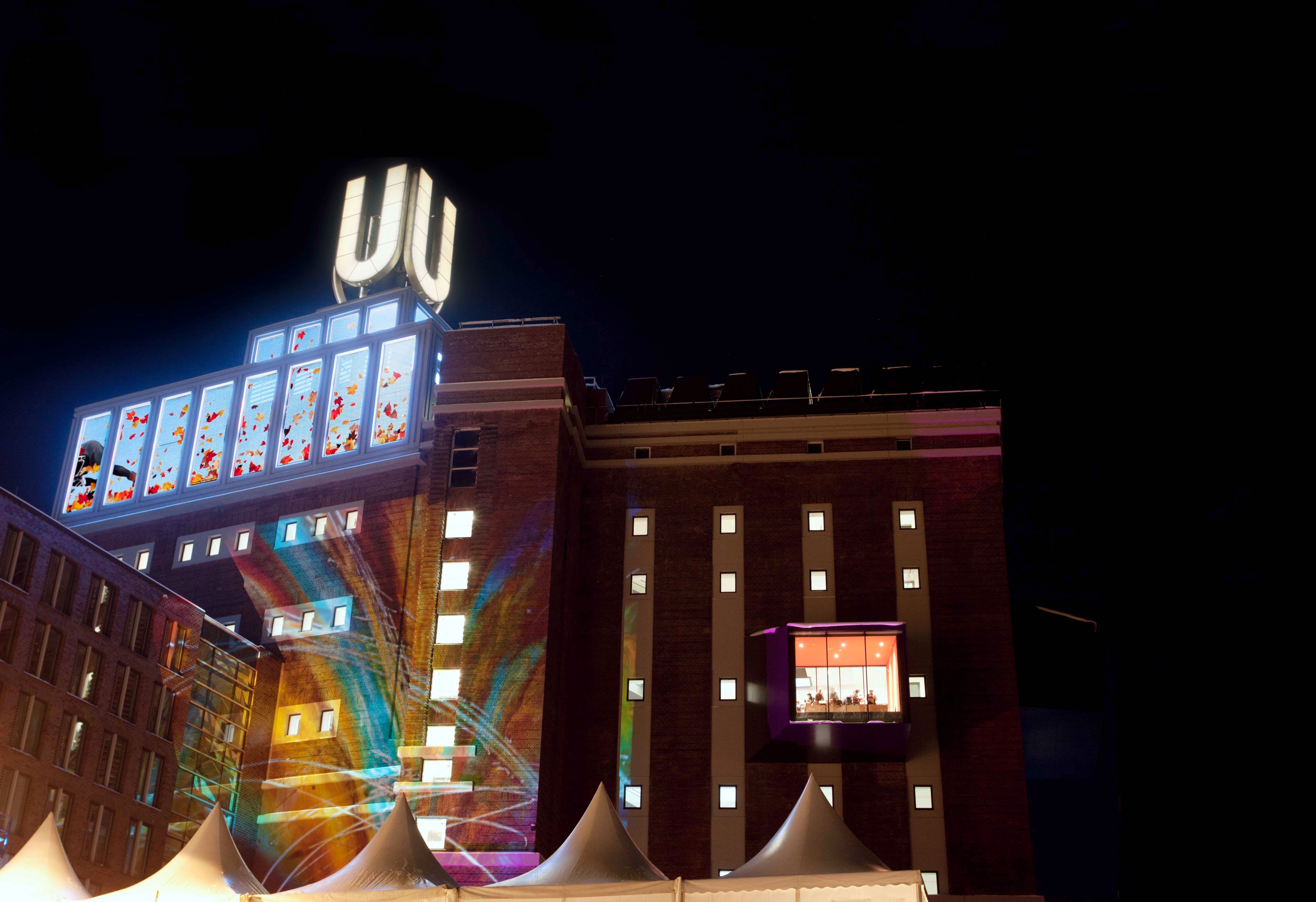 Ostansicht bei Nacht