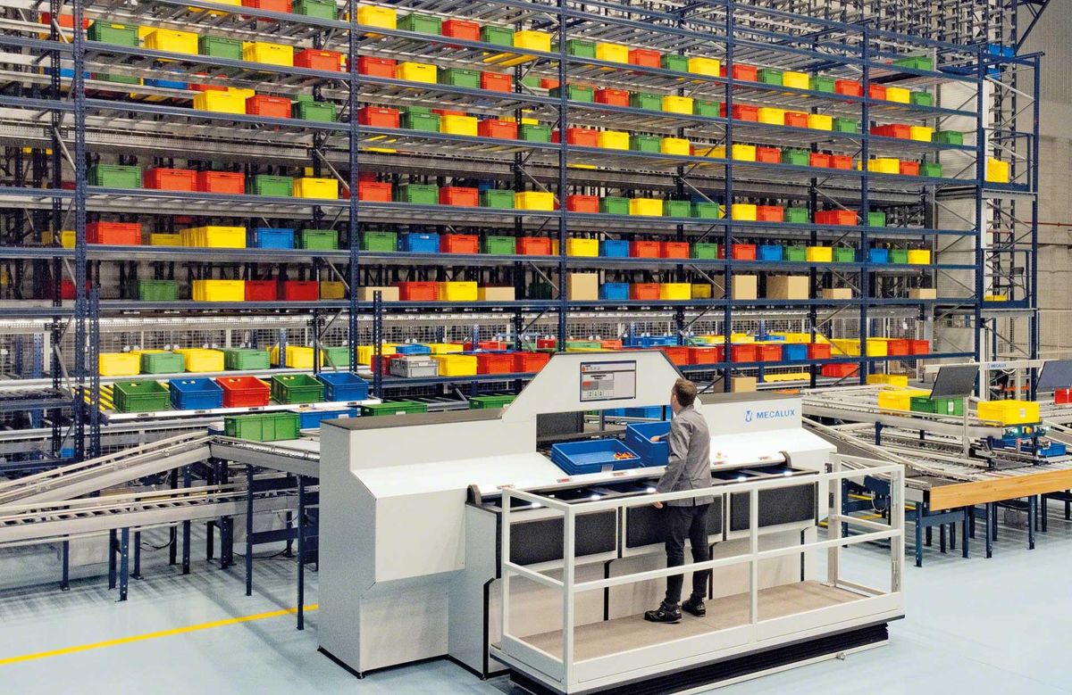 Multi-level automated tote storage system serving a manual picking workstation
