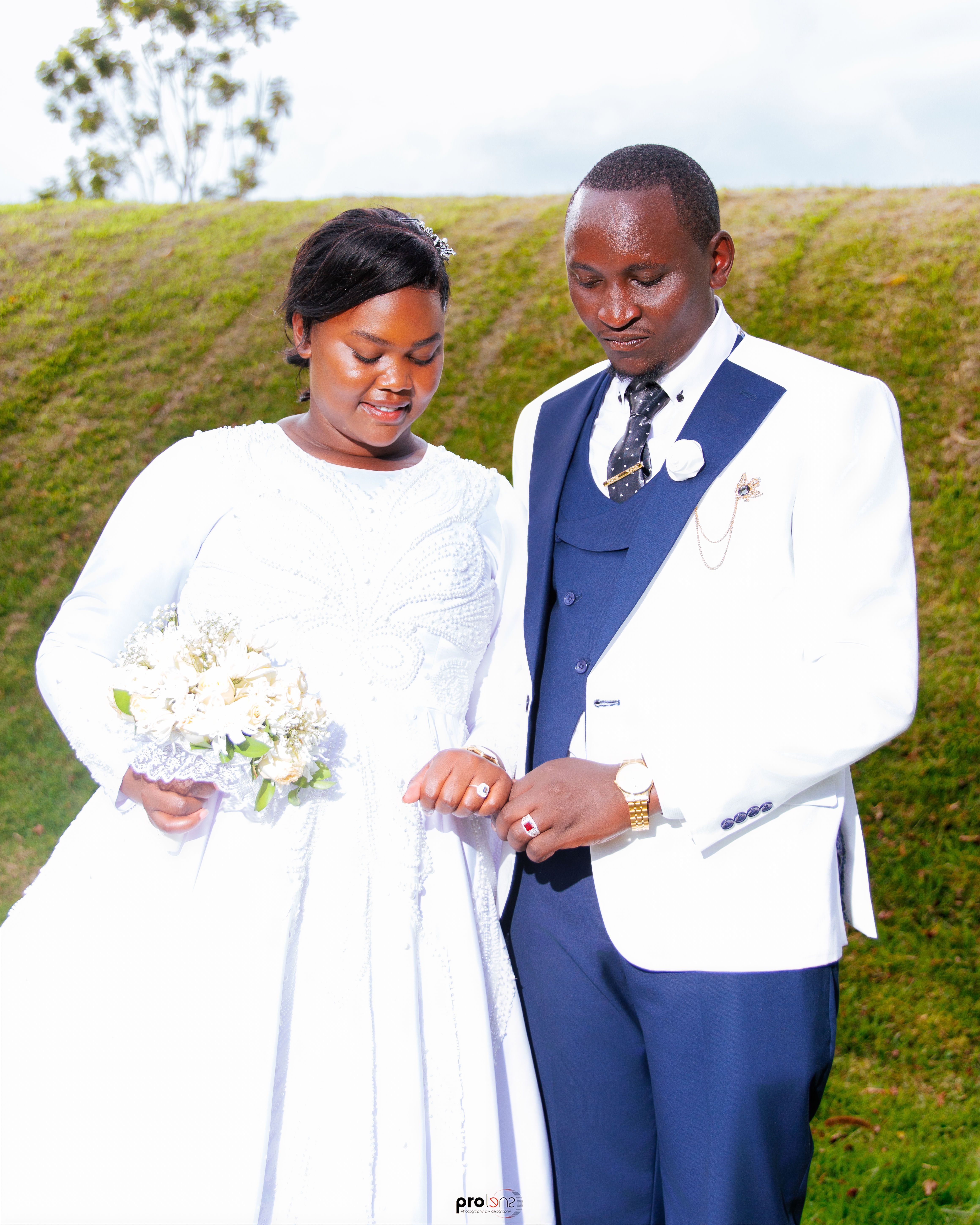 David & Dinah Wedding Photos - 6