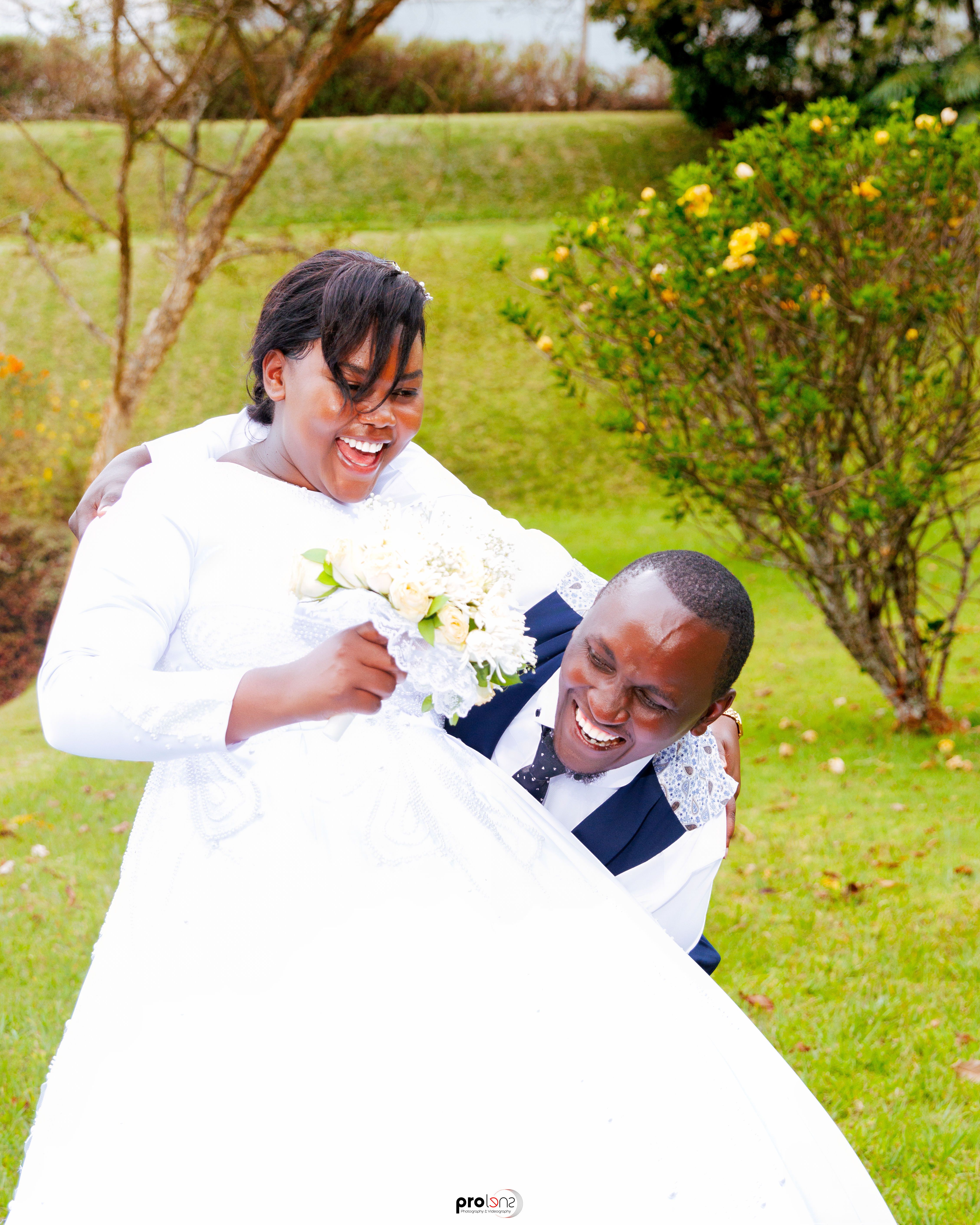 David & Dinah Wedding Photos - 7