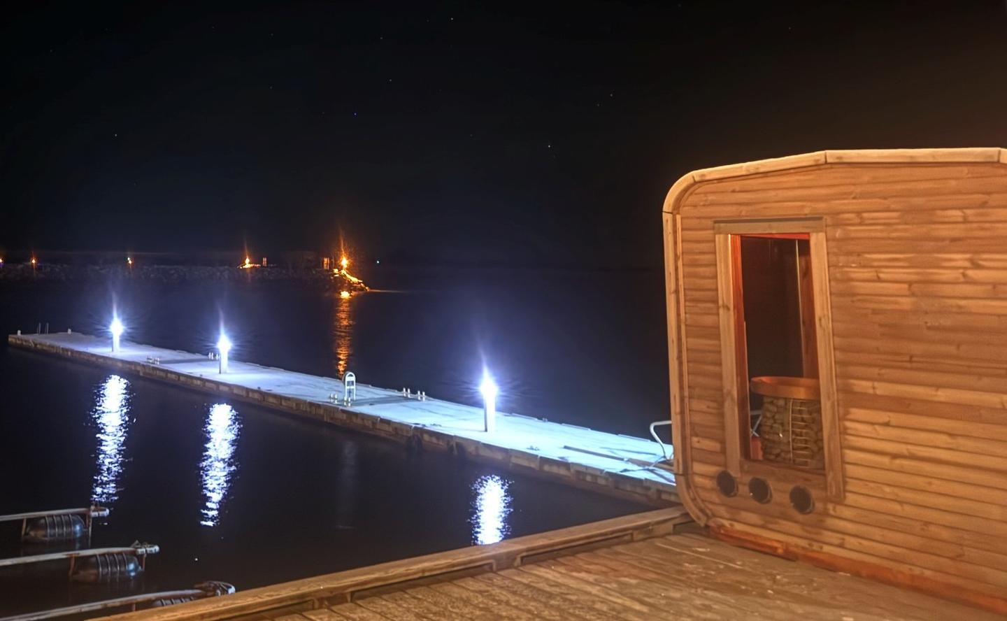 Book Sauna i Helnessund her