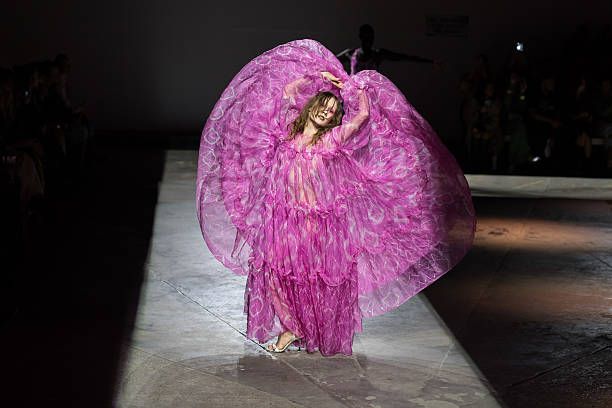 LONDON FASHION WEEK 2026 featuring King Charles III, Skepta and other fabulous people in photos.