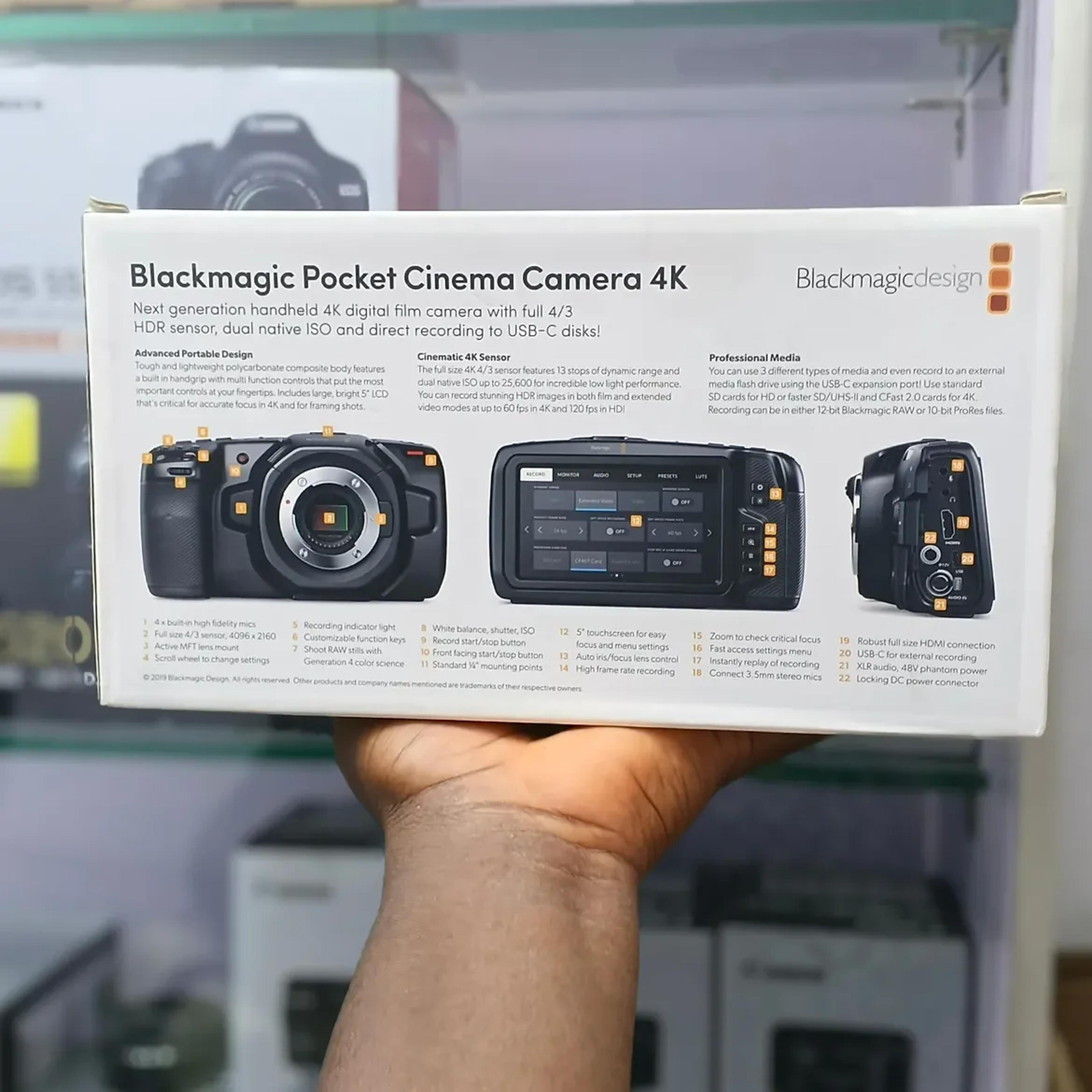 Blackmagic Pocket Cinema Camera 4K (BMPCC 4K) - view 3