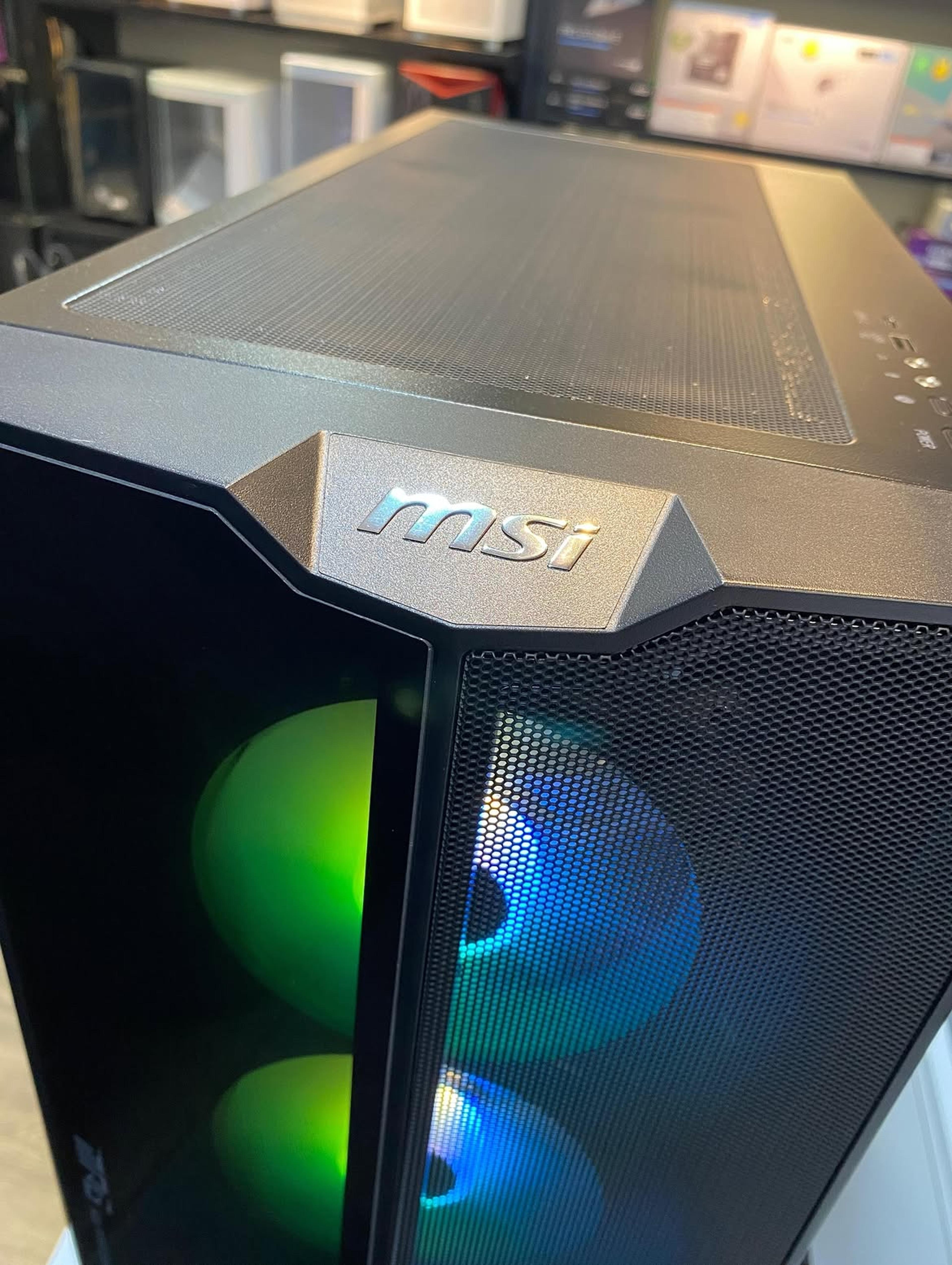 MSI MPG Infinite X3 AI (Ultra 9 285K, 32GB / 2TB, RTX 5080) - view 3