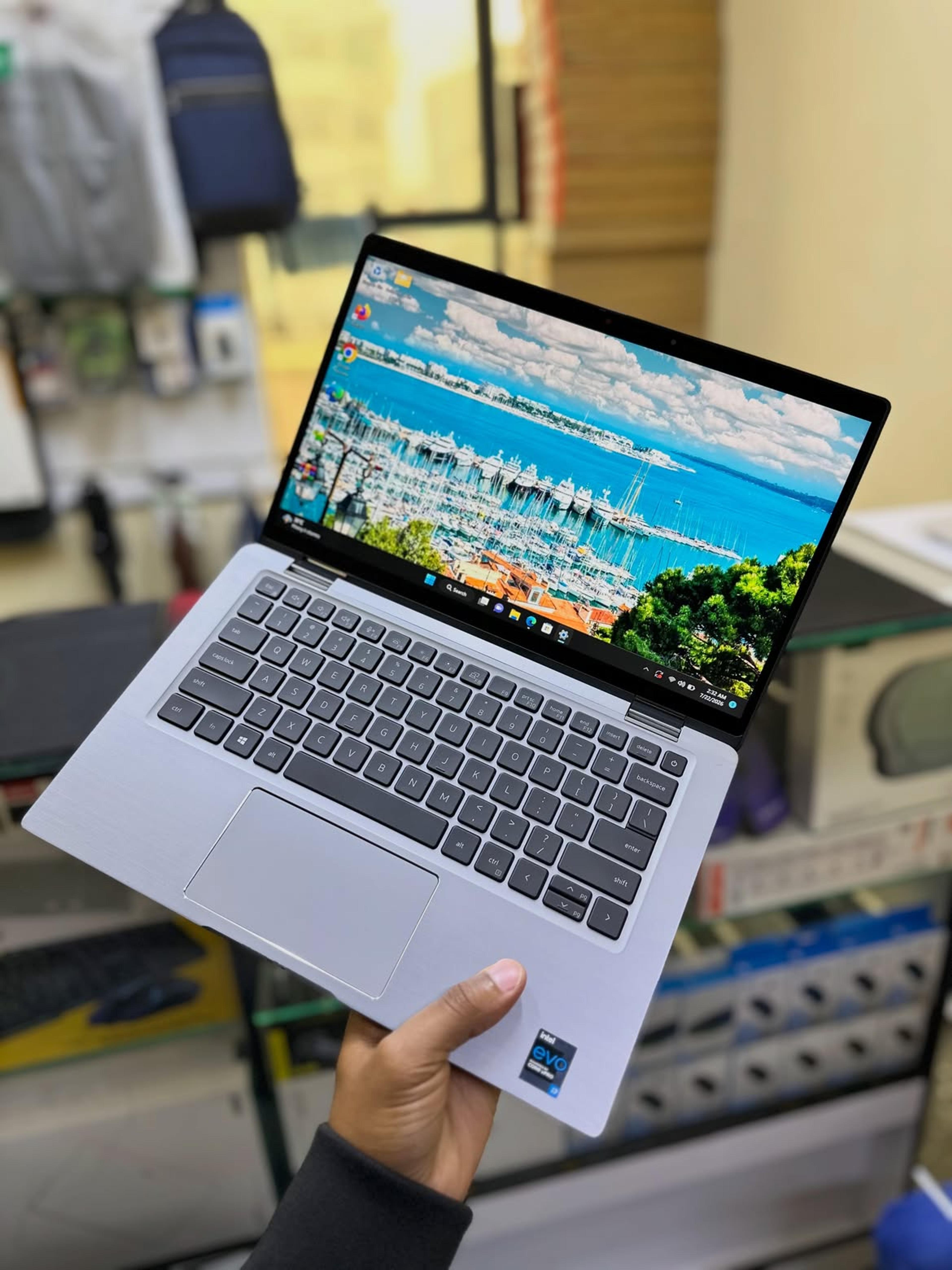 Dell Latitude 7320 (2-in-1)