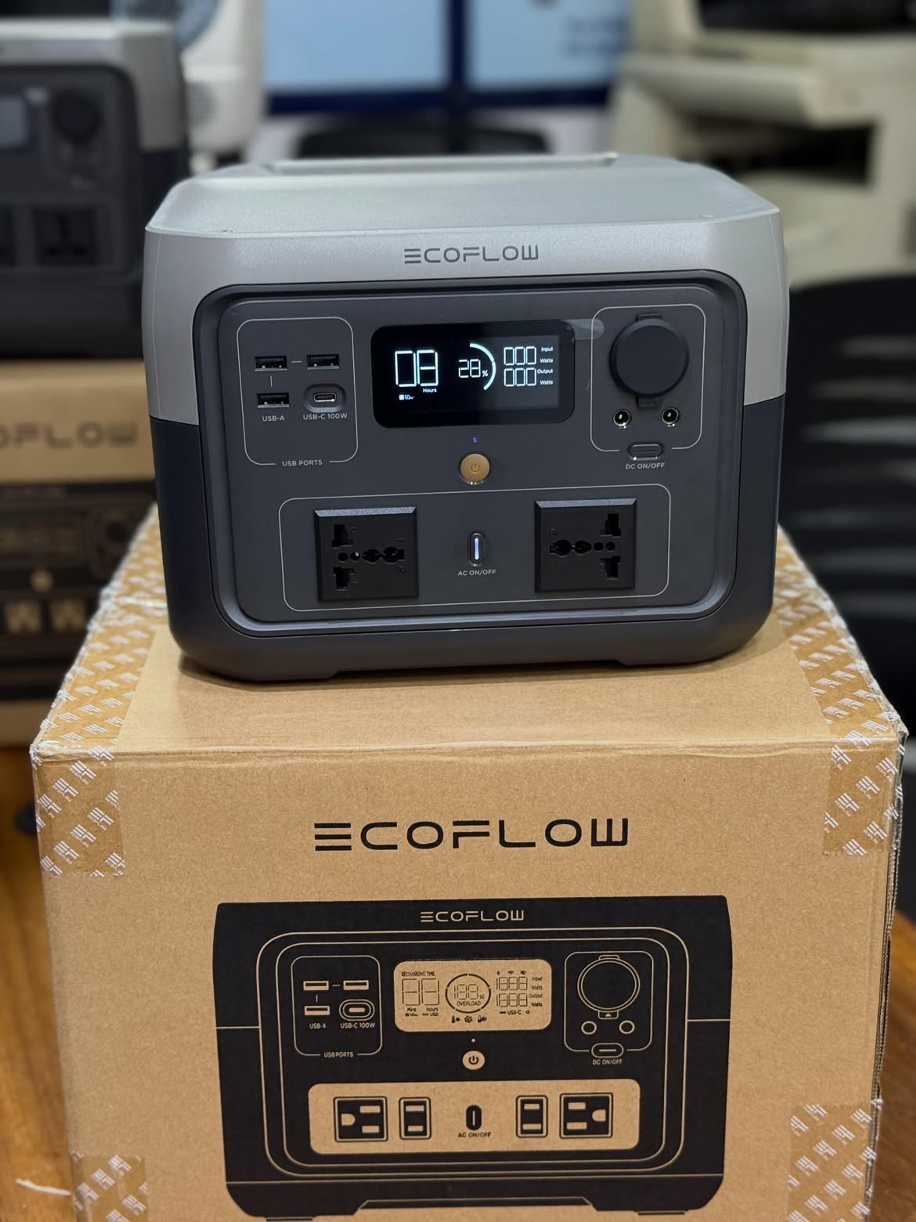 EcoFlow River 2 Portable Power Station (256Wh) - view 2