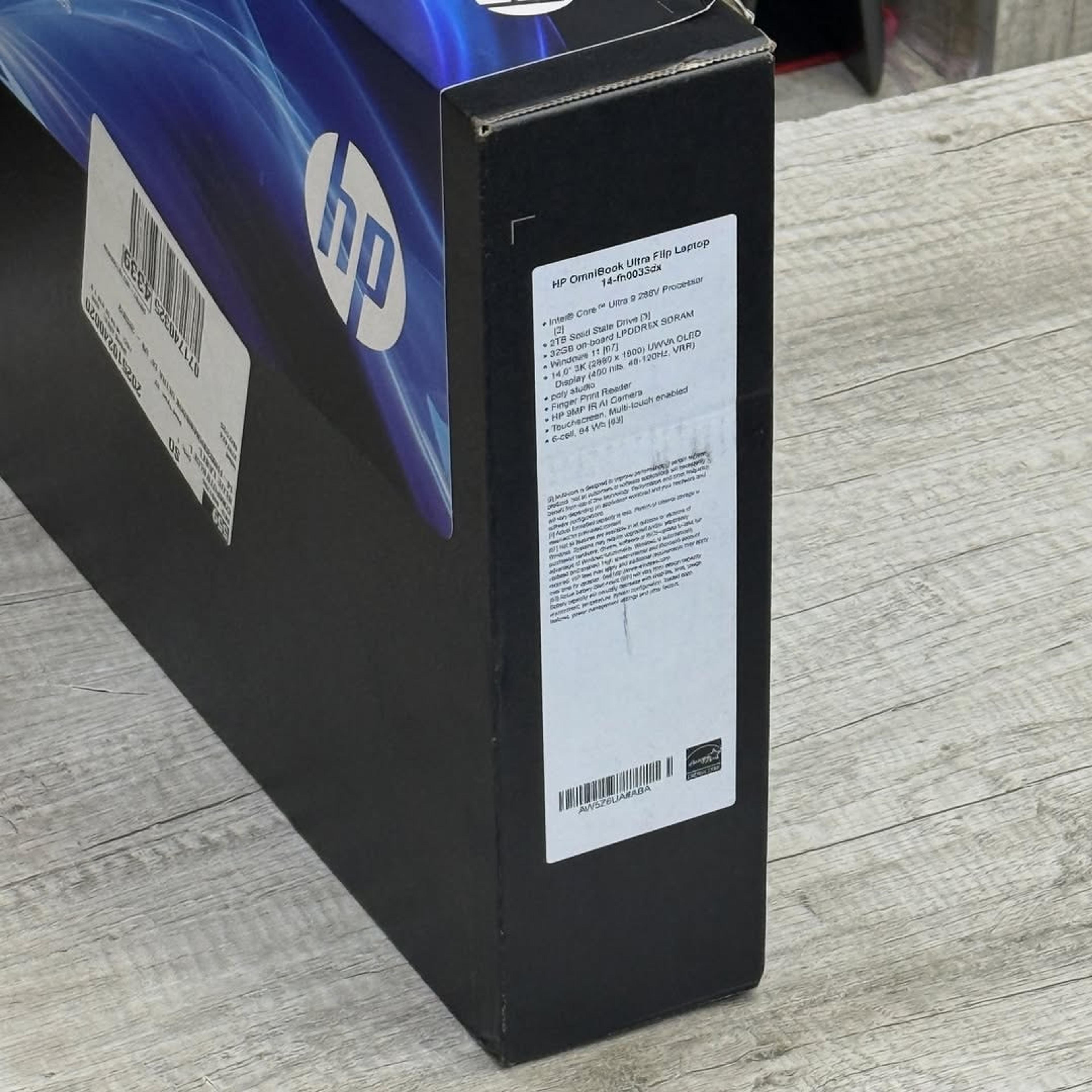 HP OmniBook Ultra Flip Laptop 14-fh0033dx - view 3