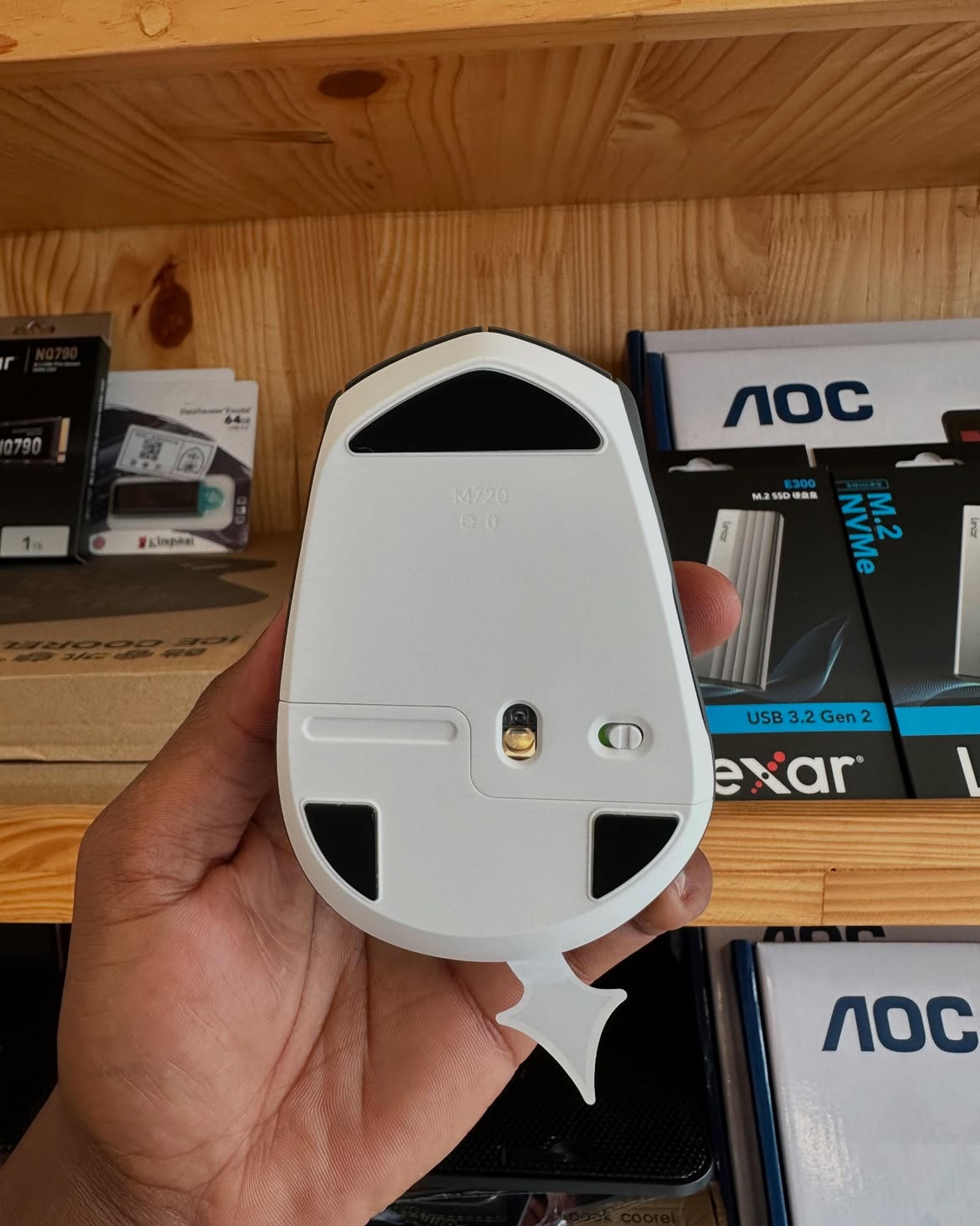 Logitech M720 Triathlon - view 3