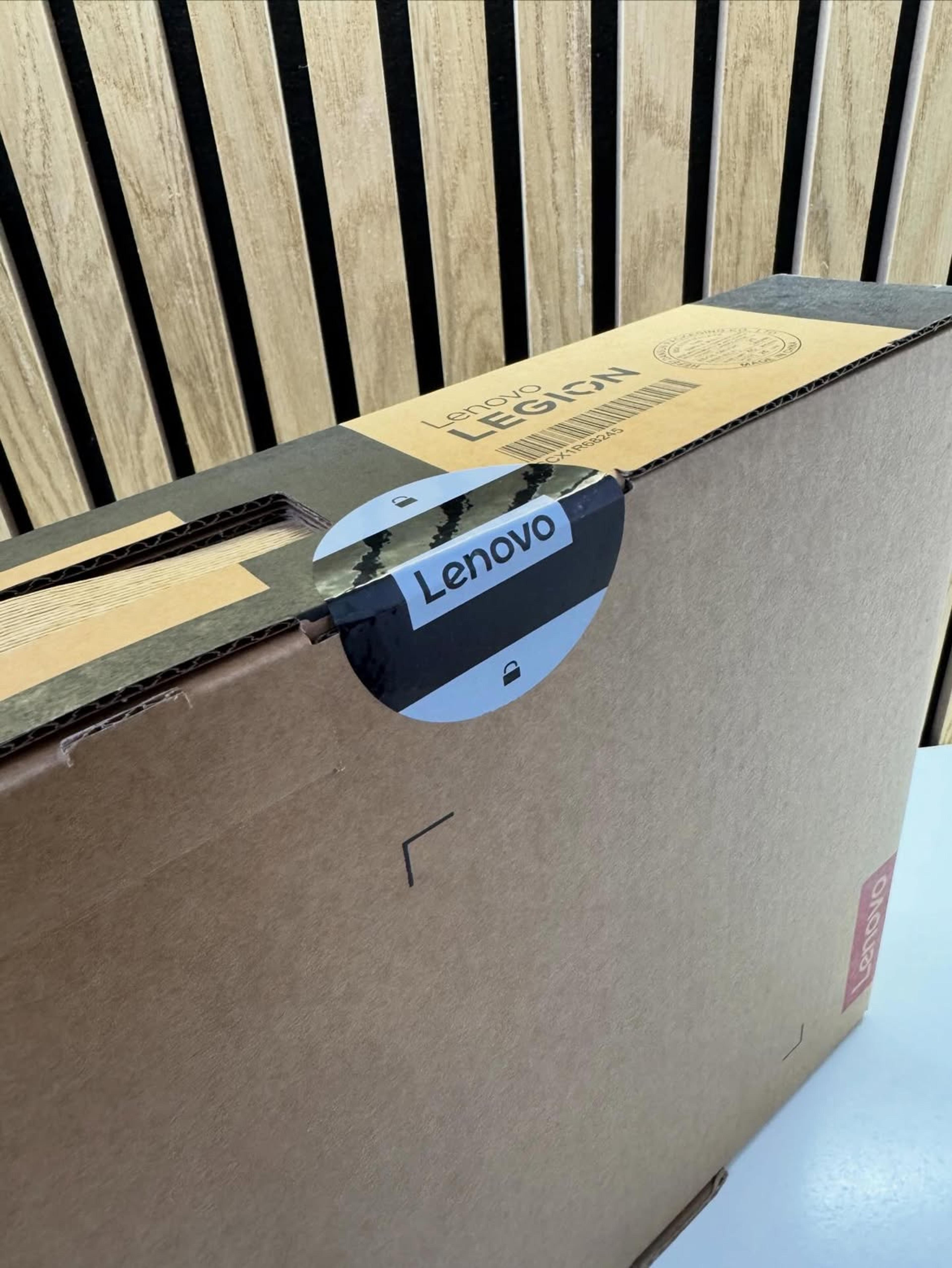 LENOVO LEGION 5 PRO 2025 - view 3