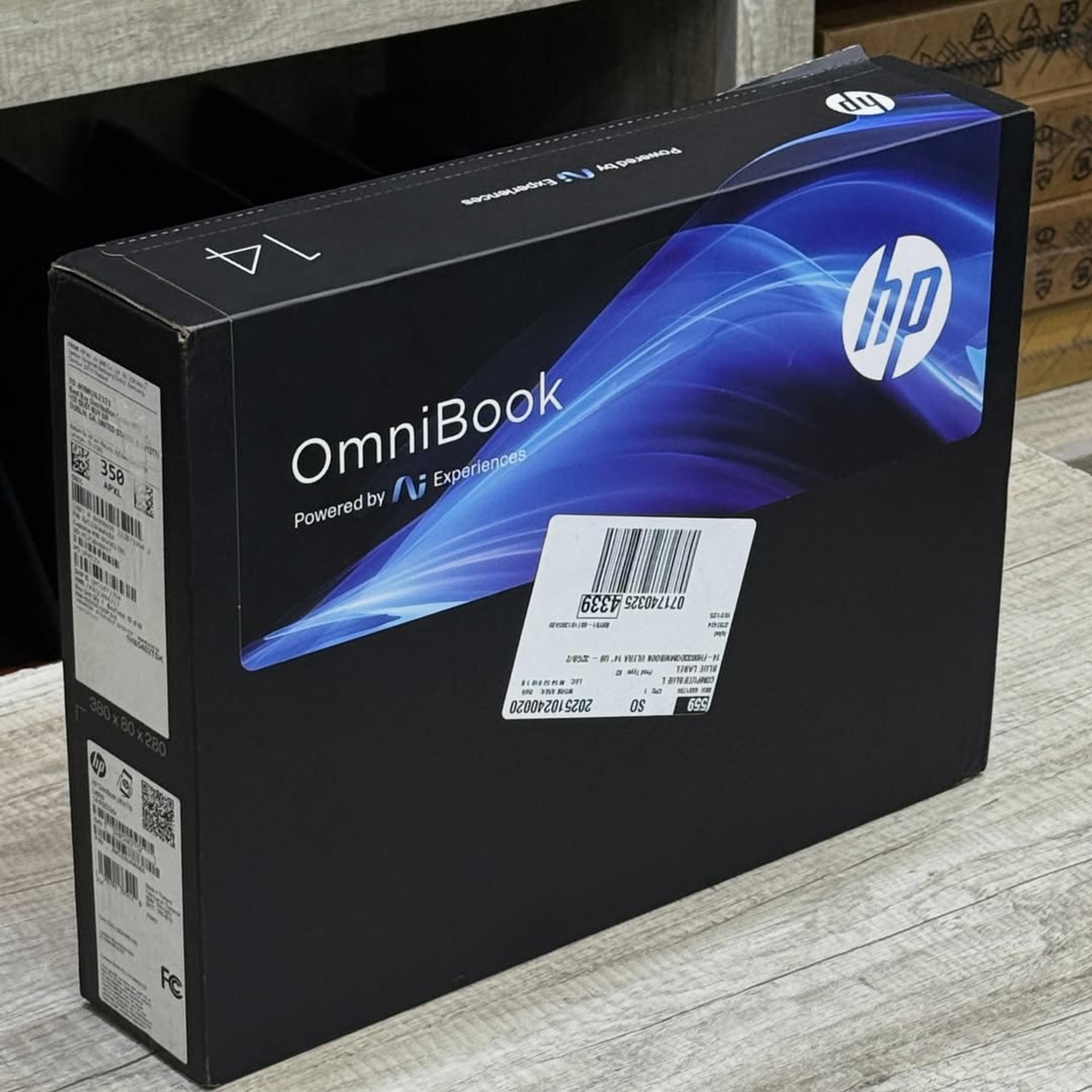 HP OmniBook Ultra Flip Laptop 14-fh0033dx - view 2