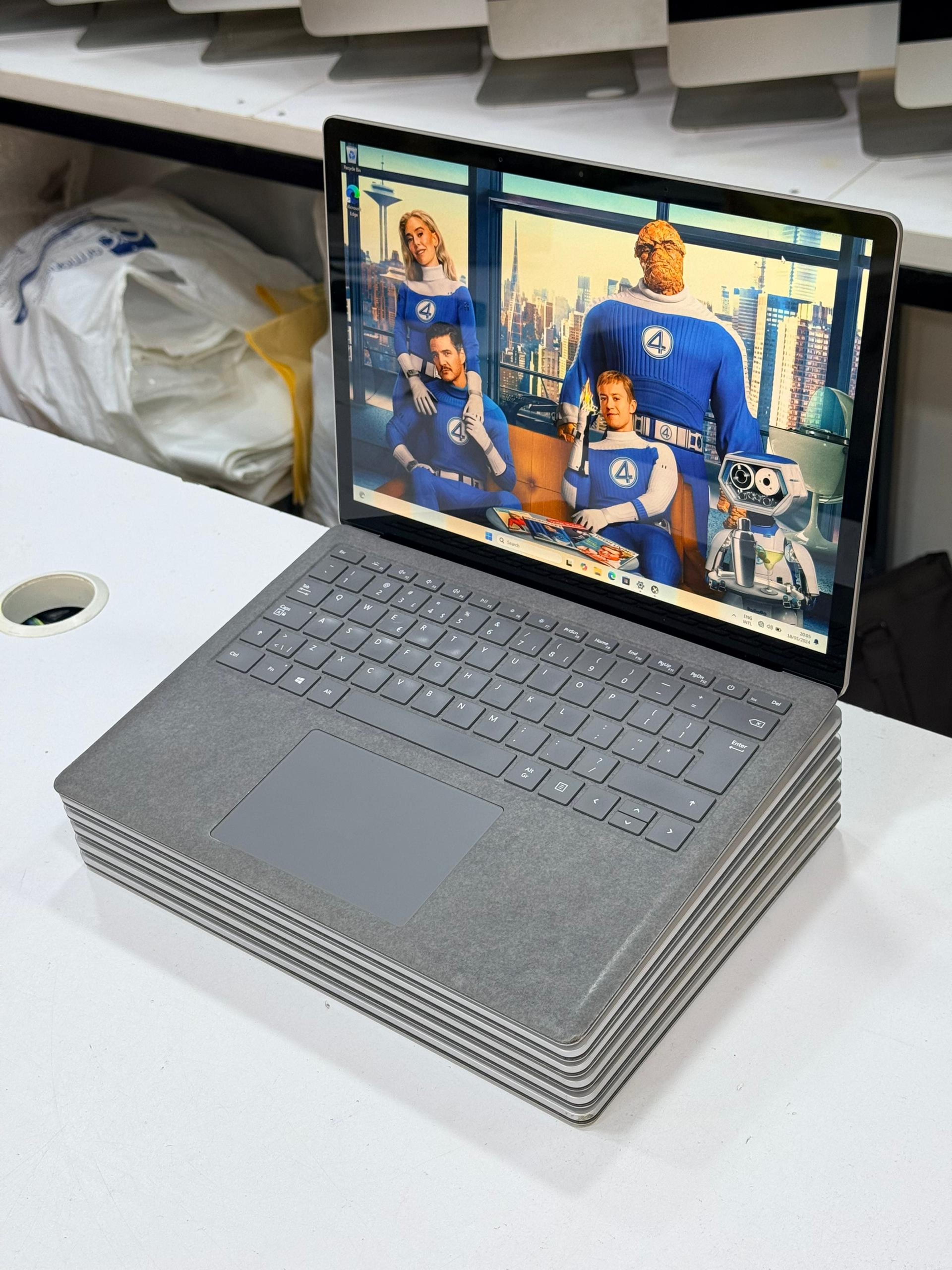 Fresh UK Used Microsoft Surface Laptop 3 13inches - view 4