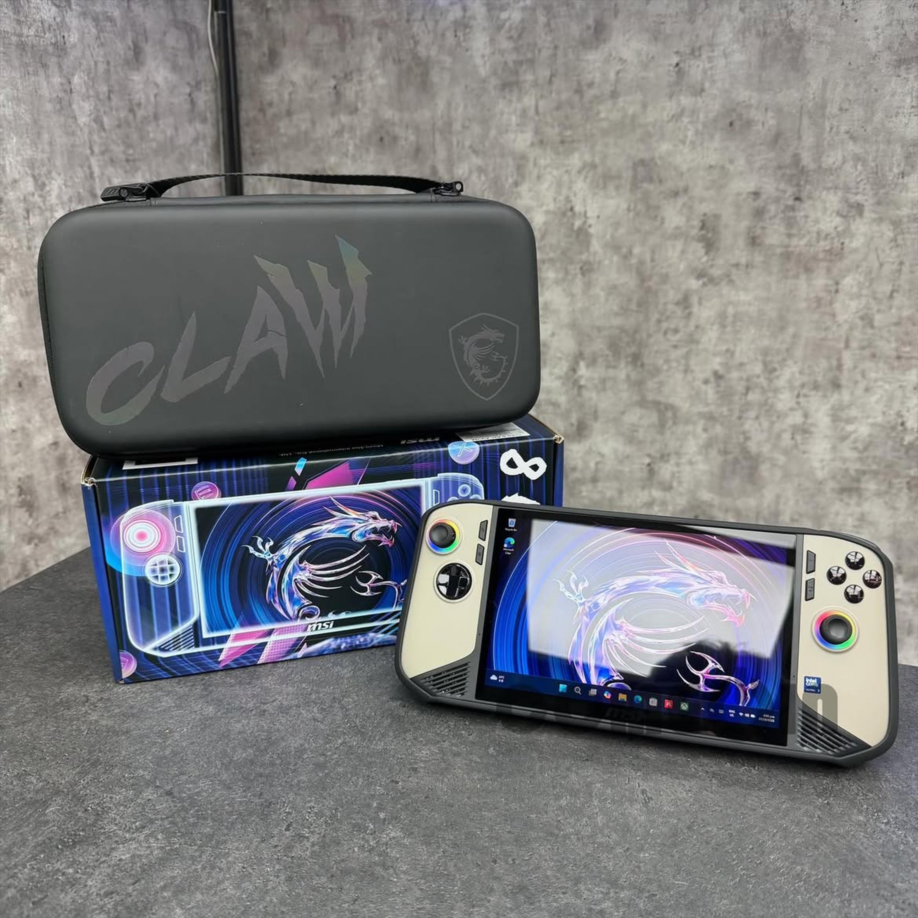 MSI CLAW 8 AI+ - view 4
