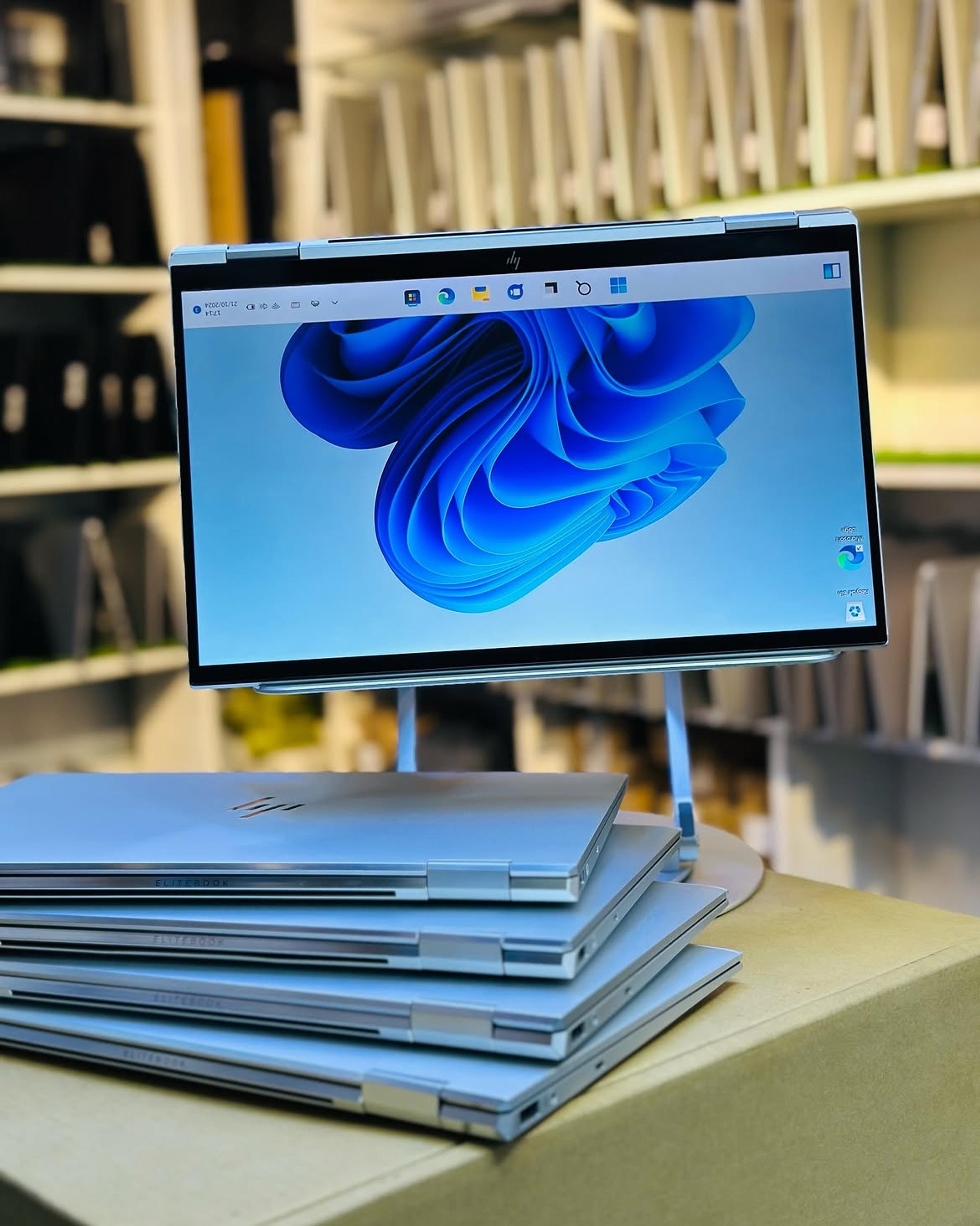 HP EliteBook 1030 G7 X360 - view 3
