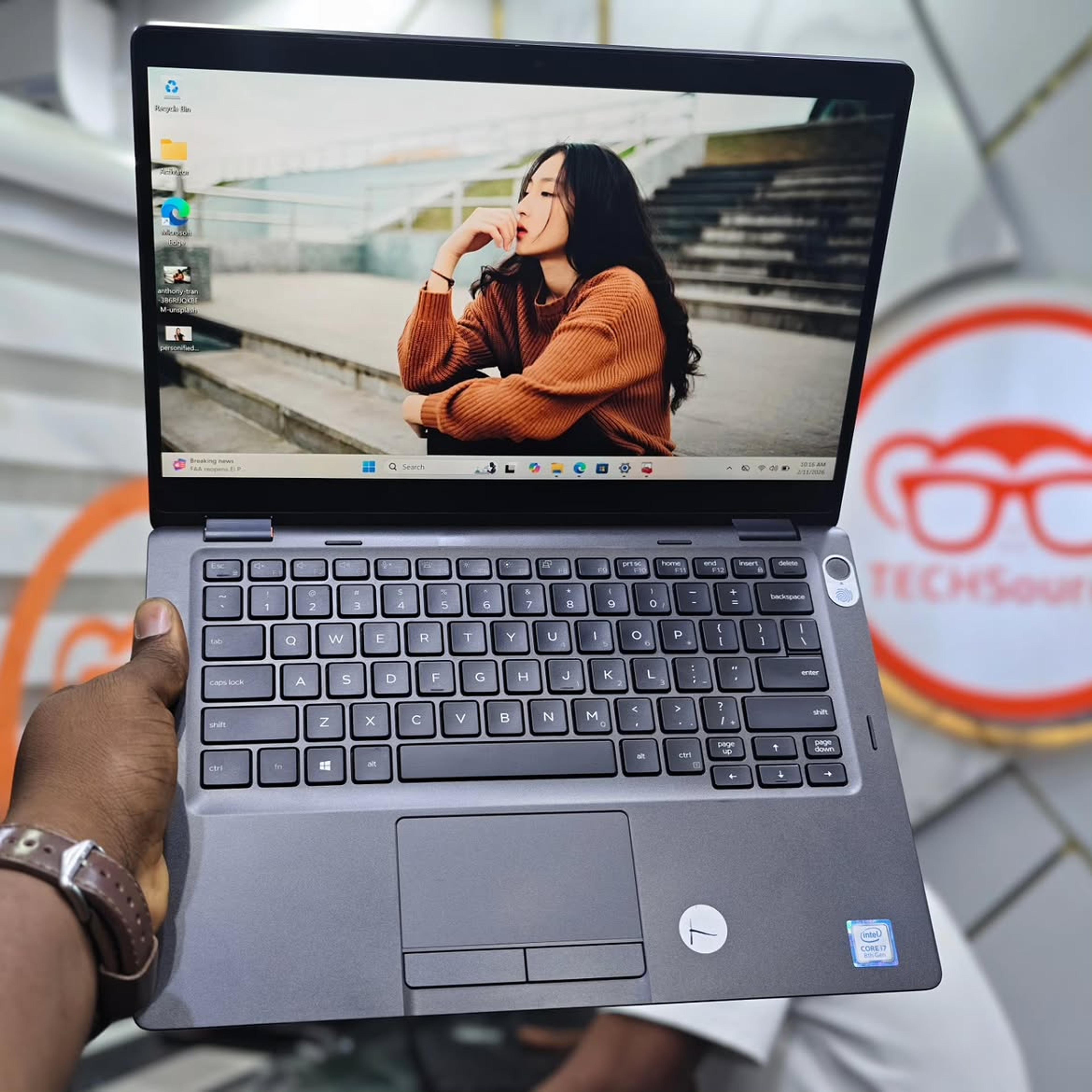 Dell Latitude 5300 2-in-1 (Core i5 / 8GB / 256GB) - view 4