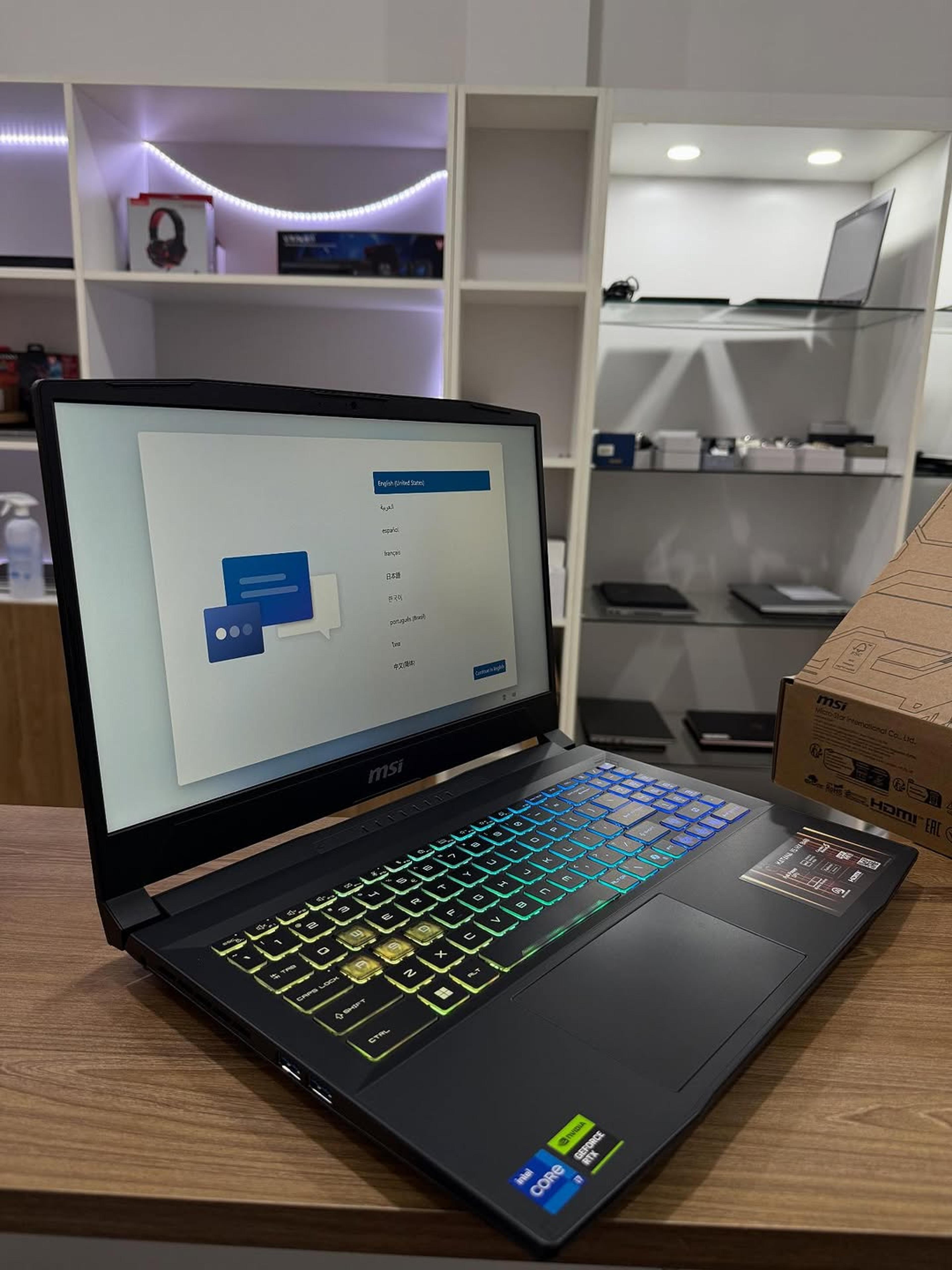 MSI Katana 15 HX (RTX 5050, Core i7 14th Gen) - view 3