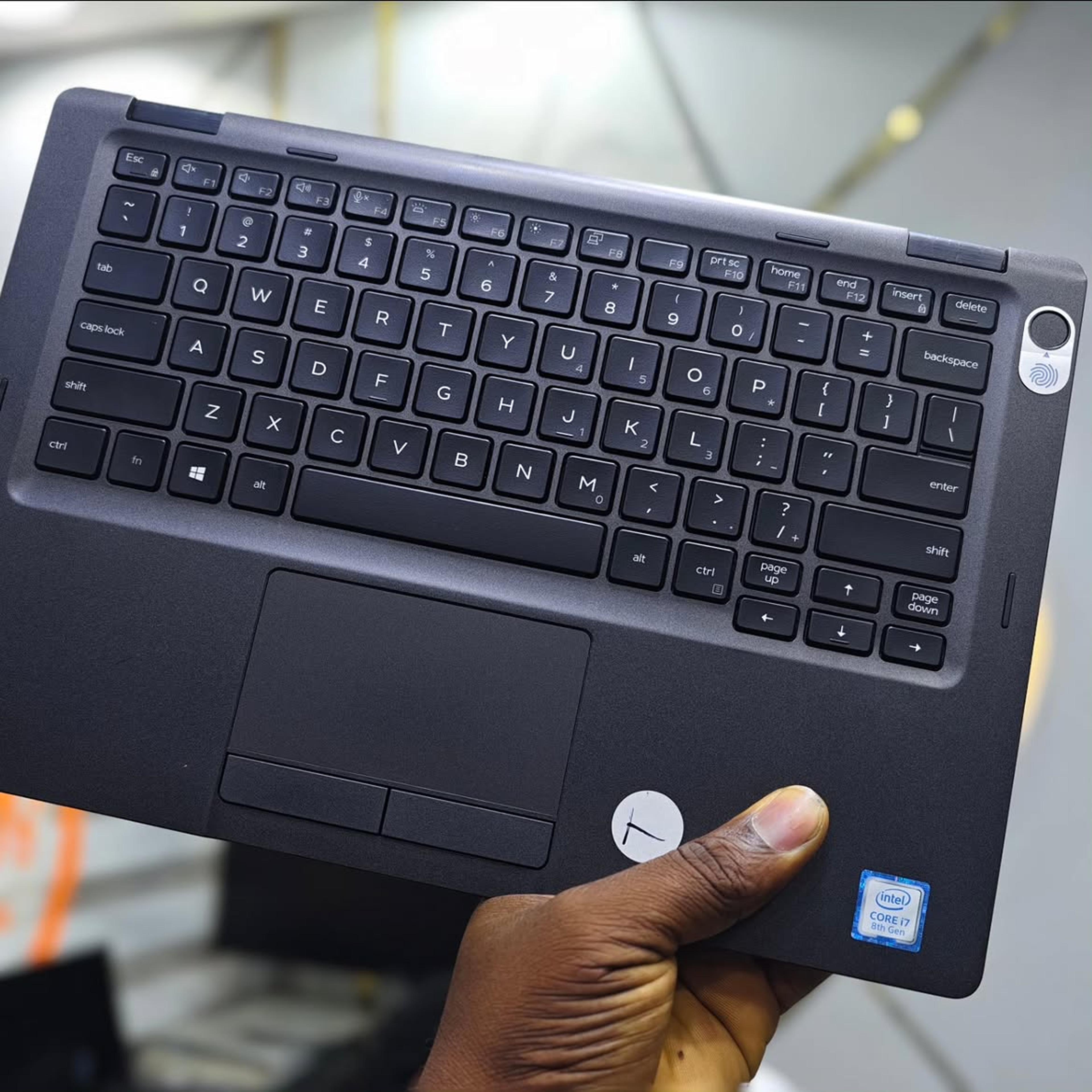 Dell Latitude 5300 2-in-1 (Core i5 / 8GB / 256GB) - view 2