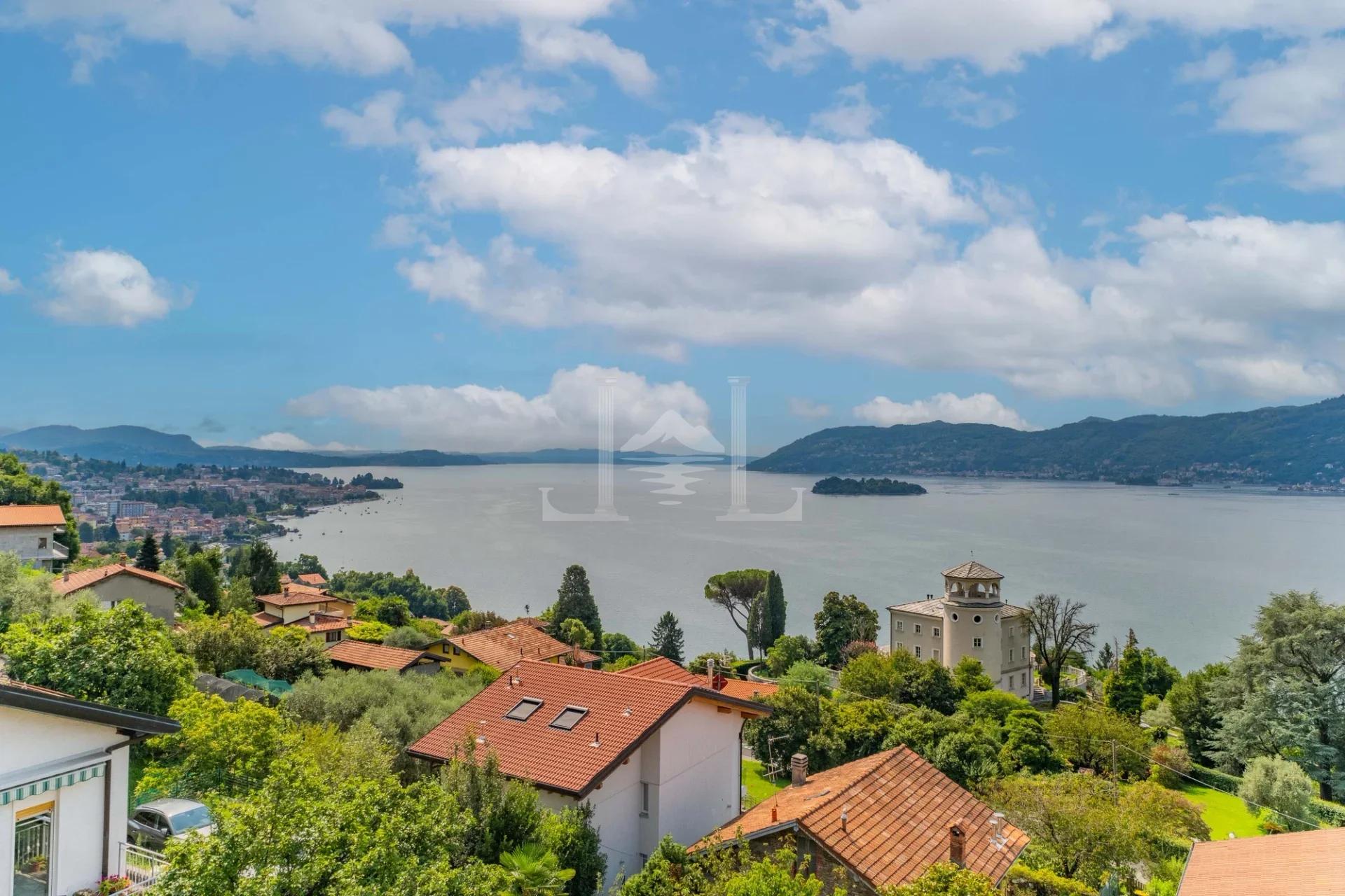Villa con Vista Lago Strepitoso sulle Isole Borromee e Lago Maggiore - Immagine 24