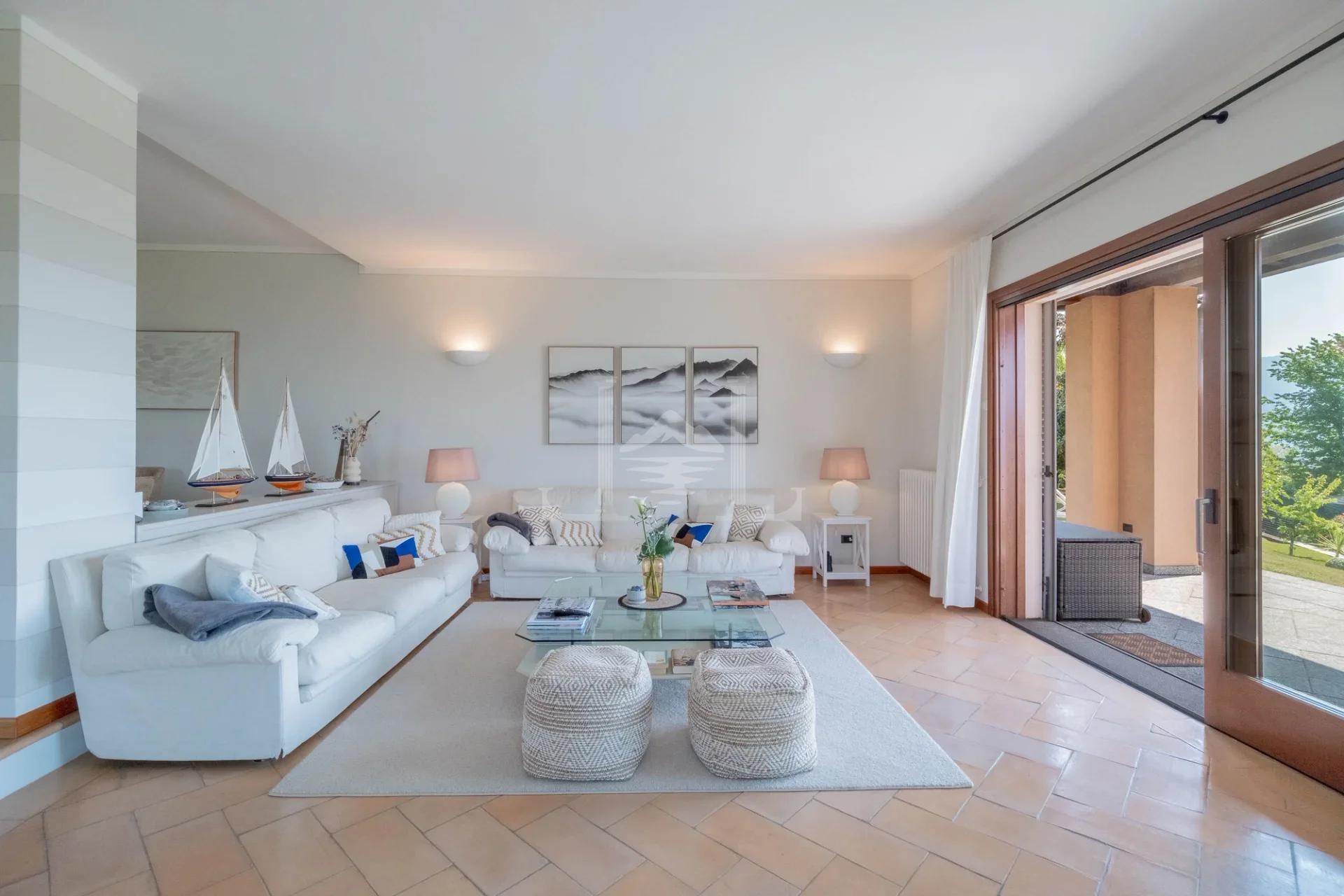 Living room 2