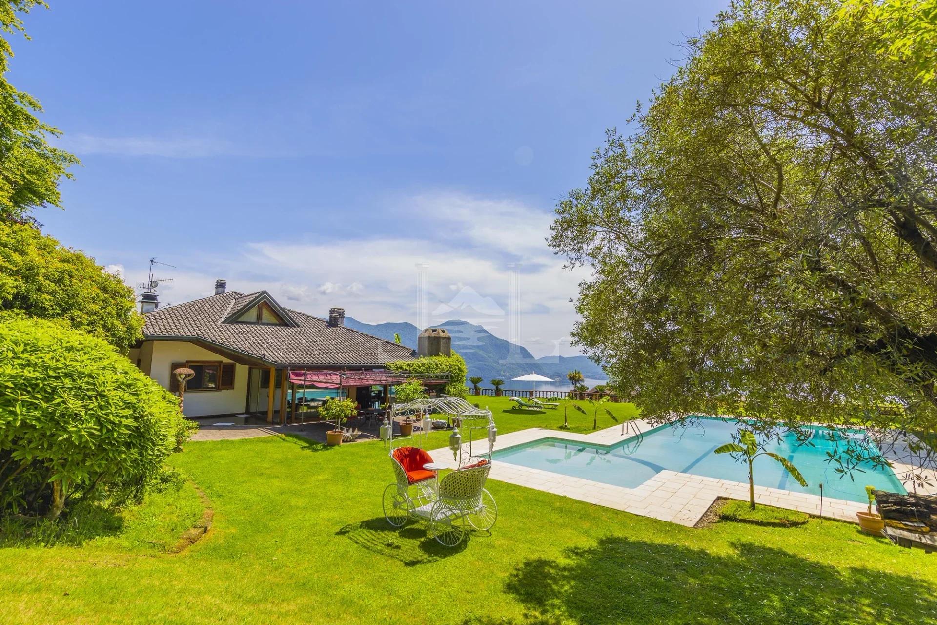 Villa con Piscina e Vista Lago Meravigliosa, Verbania, Lago Maggiore - Immagine 4