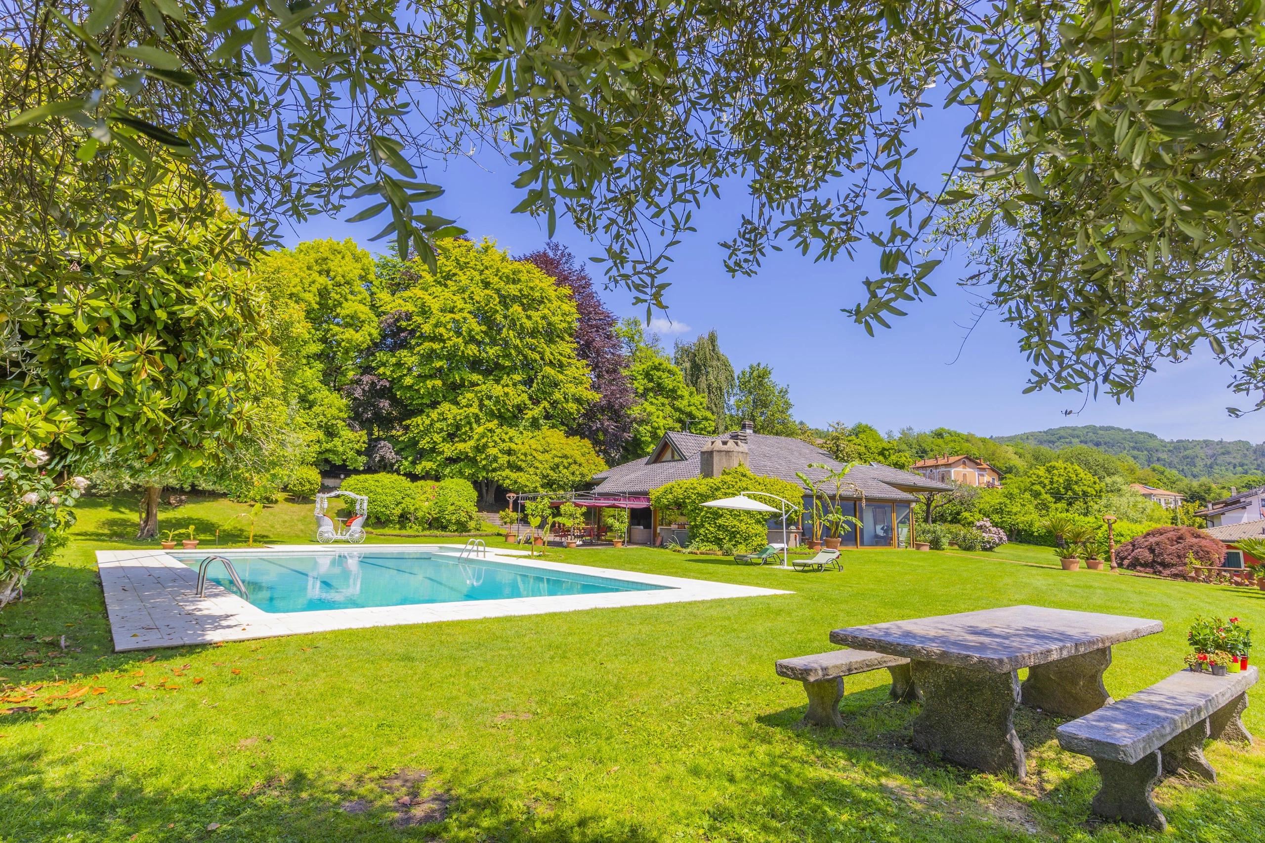 Villa con Piscina e Vista Lago Meravigliosa, Verbania, Lago Maggiore