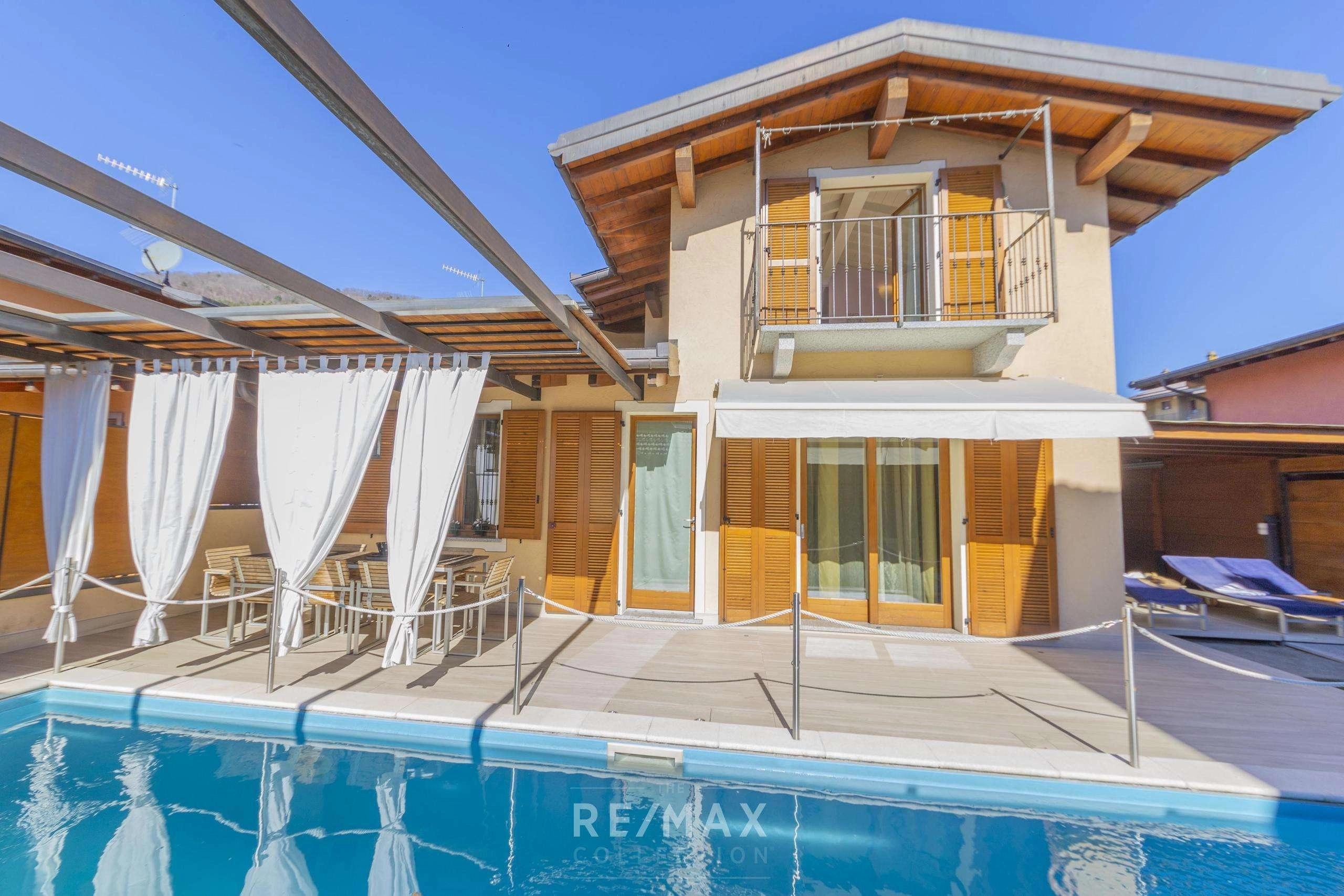 Villetta in Residenza Elena, Suna, Lago Maggiore