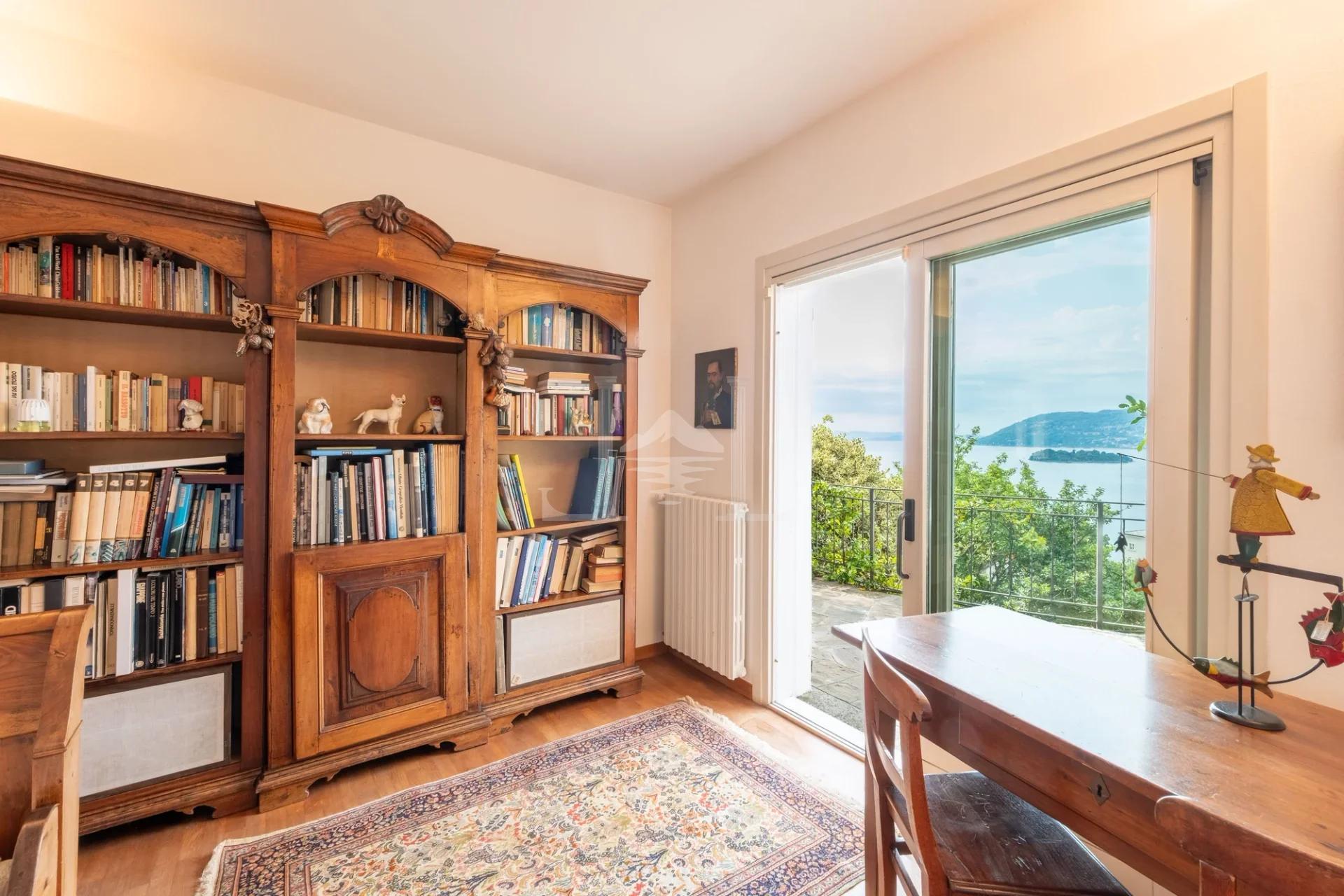 Villa con Vista Lago Strepitoso sulle Isole Borromee e Lago Maggiore - Immagine 16