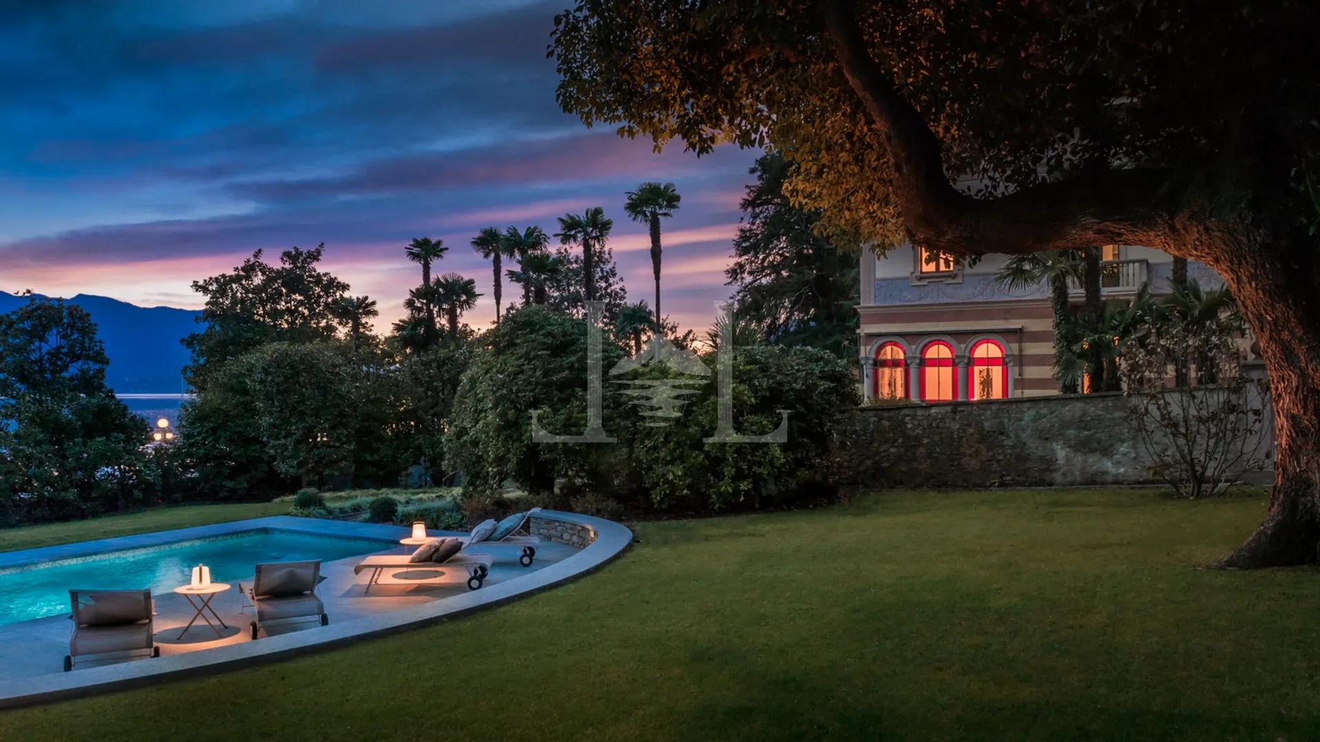 Villa Historique Face au Lac avec Jardin et Piscine à Cannero Riviera - Image 11