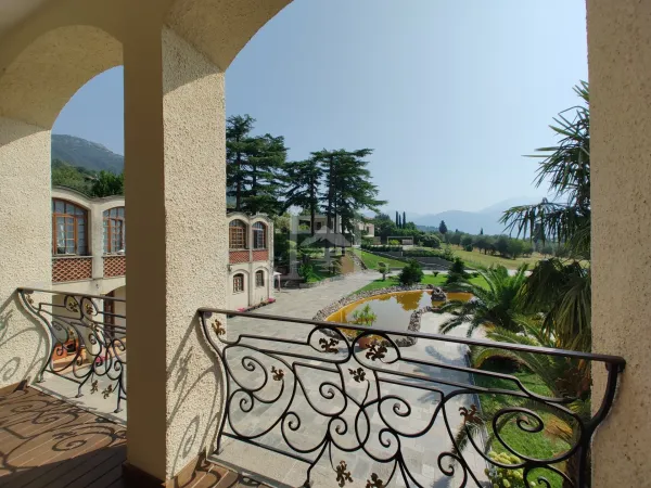Il lusso di una tenuta privata sul Lago di Como - Immagine 16