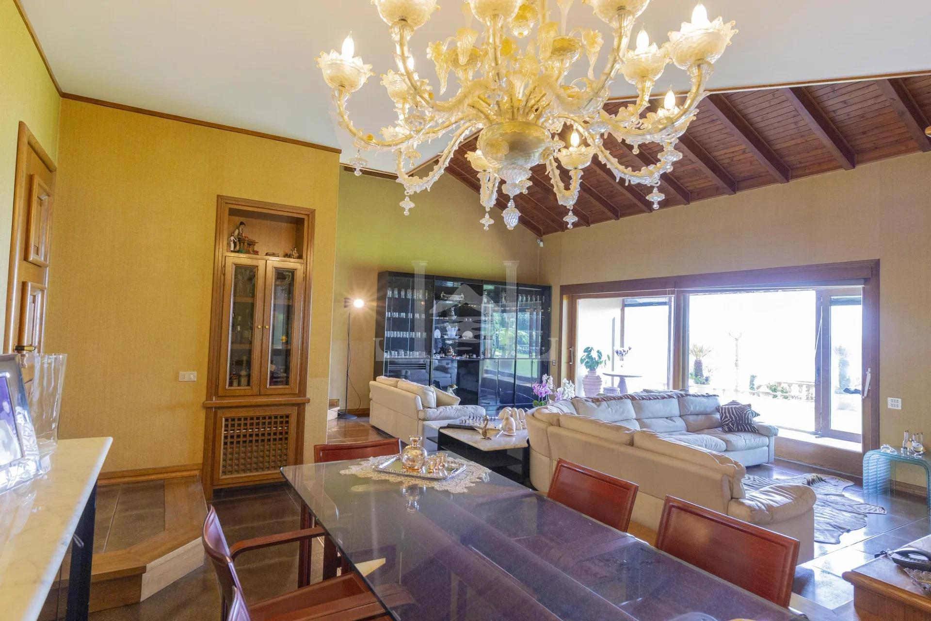 Villa con Piscina e Vista Lago Meravigliosa, Verbania, Lago Maggiore - Immagine 10