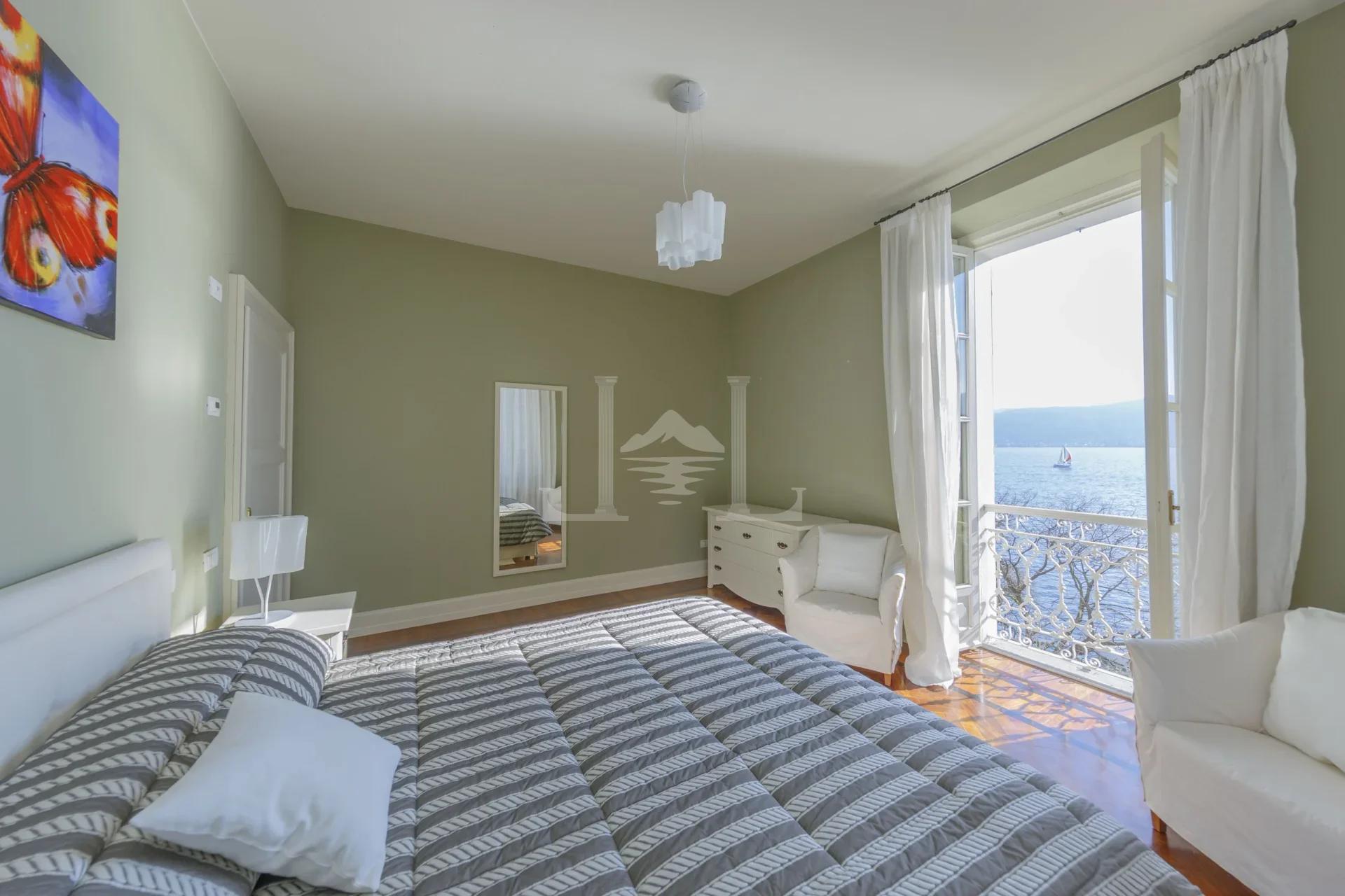 PALLANZA-VILLA-BEDROOM-3-WITH-VIEW-scaled