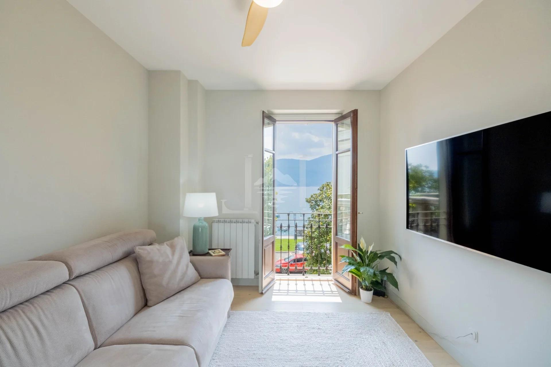 Spacious guest bedroom of the apartment in Via Solferino