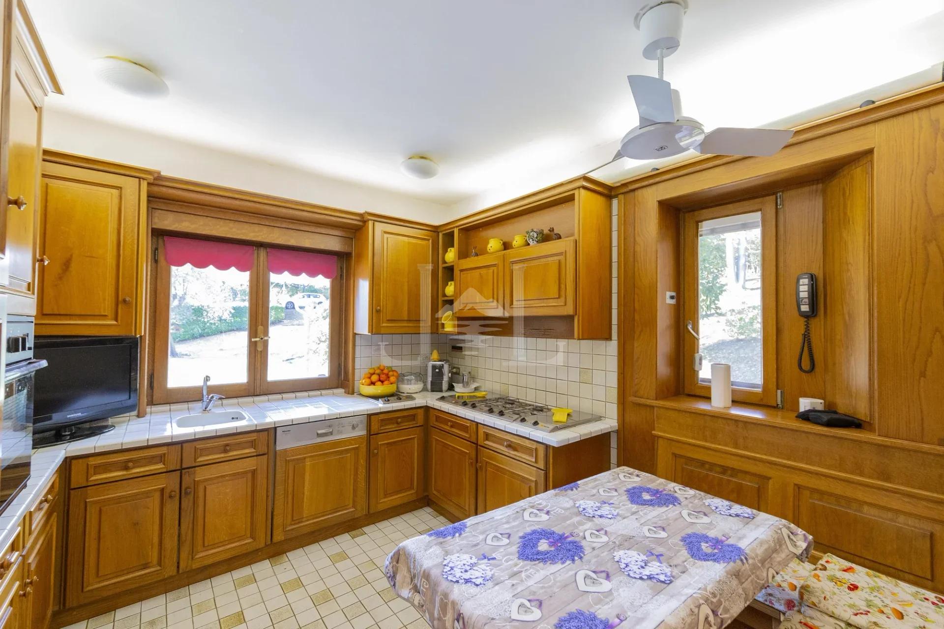 Villa con Piscina e Vista Lago Meravigliosa, Verbania, Lago Maggiore - Immagine 17
