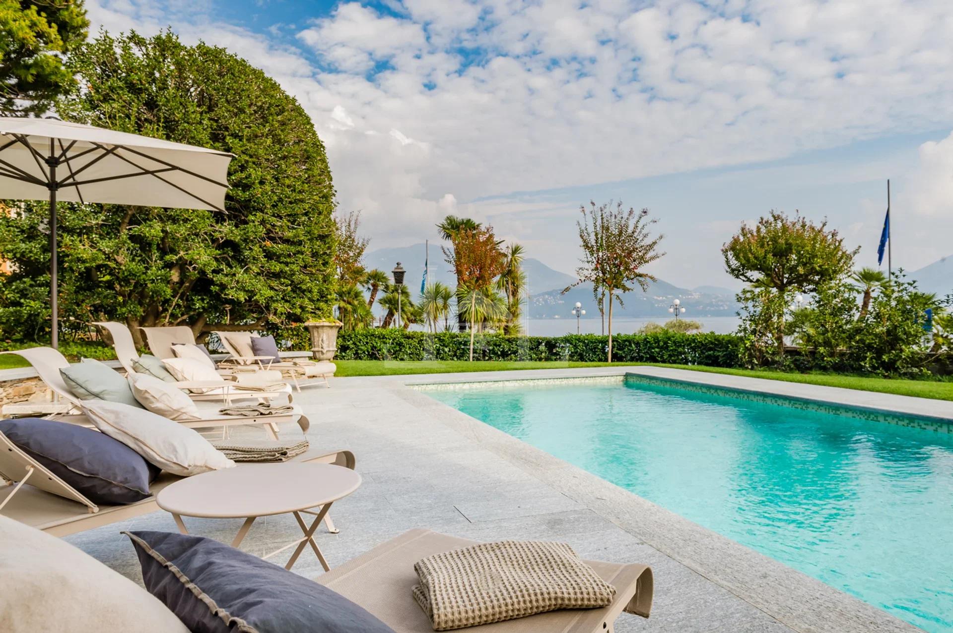 Villa Historique Face au Lac avec Jardin et Piscine à Cannero Riviera - Image 6