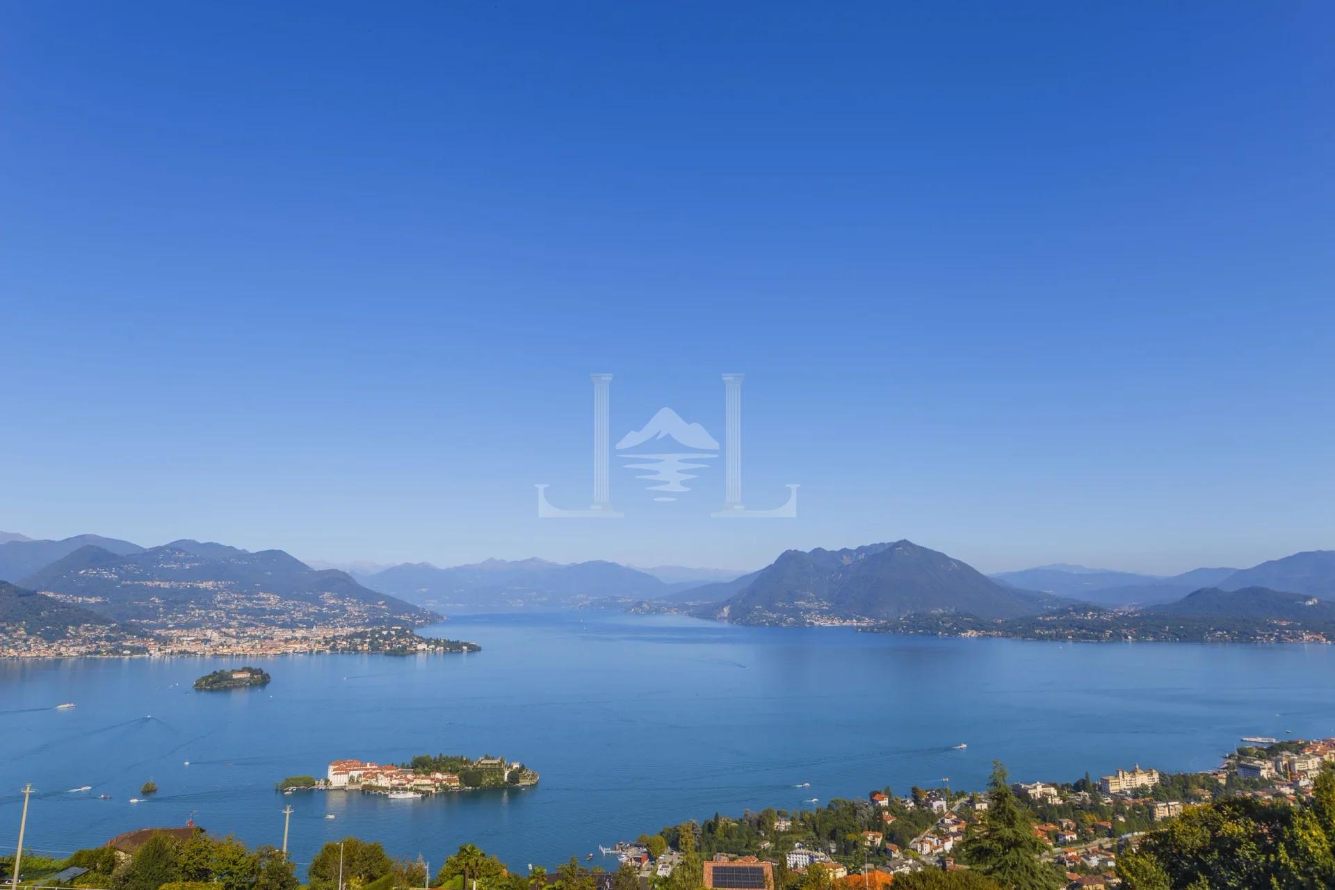 luxury-villa-with-view-on-borromean-islands-stresa-lake-maggiore