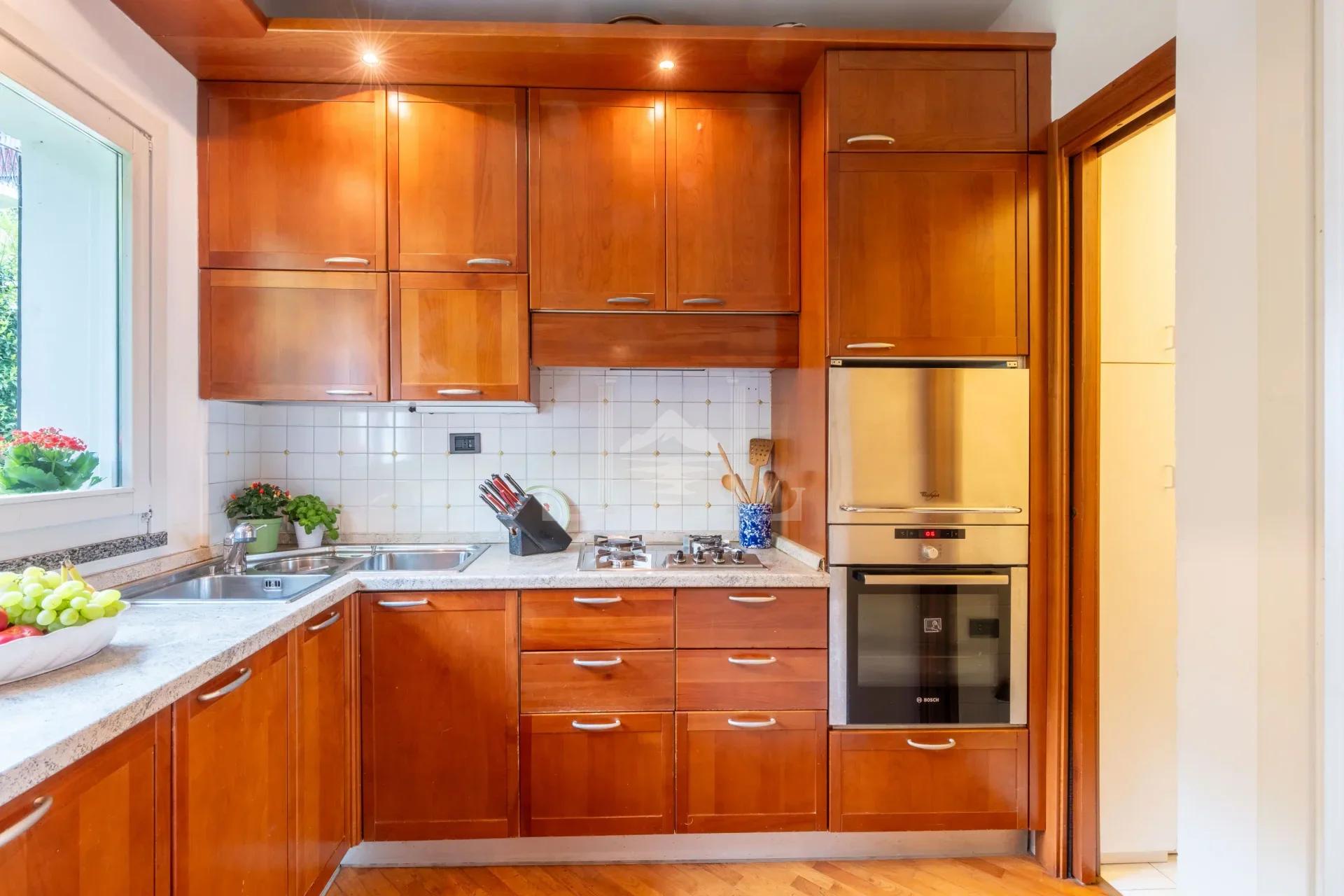VILLA SUNA KITCHEN 2