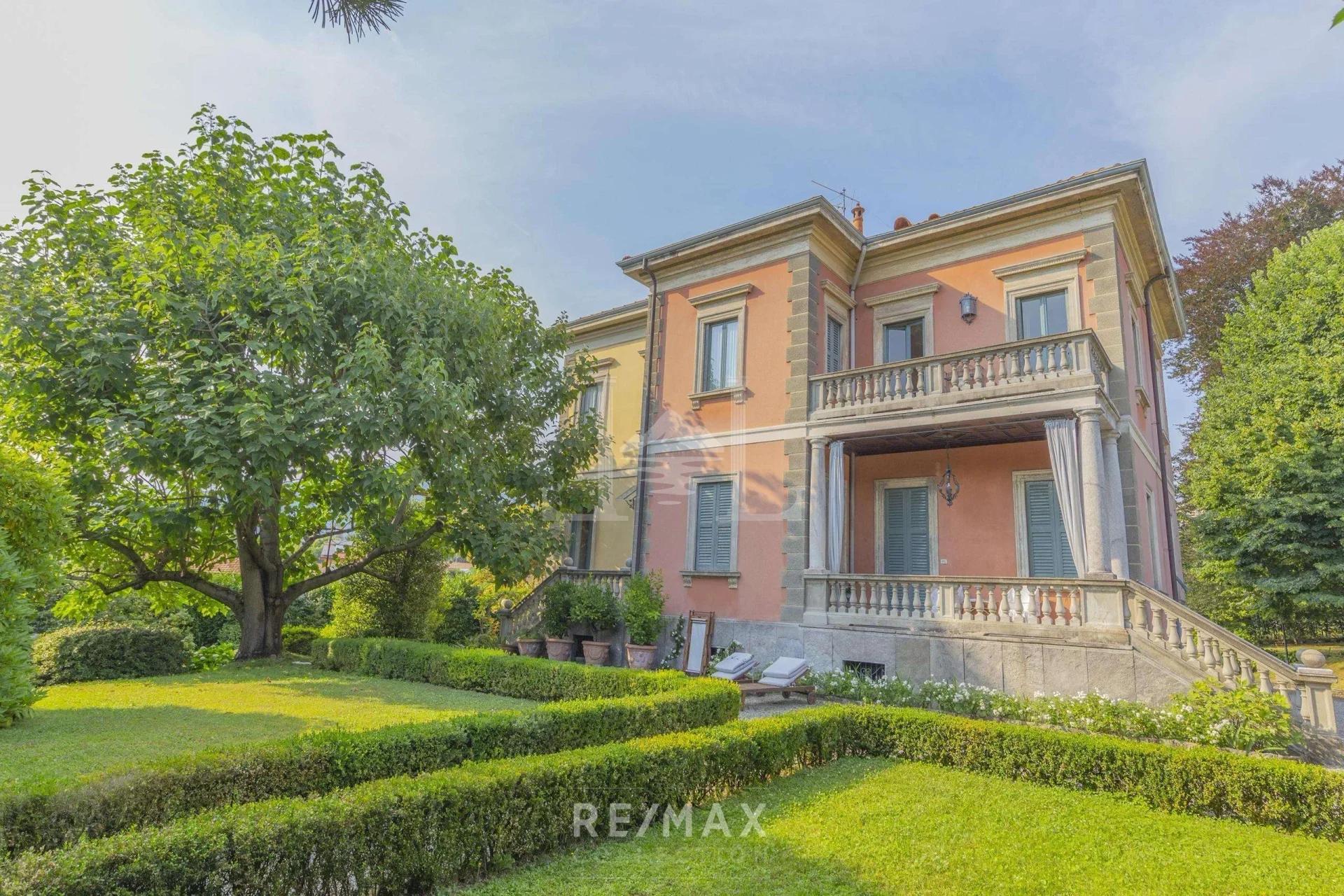 Elegante Villa a Pallanza, Lago Maggiore