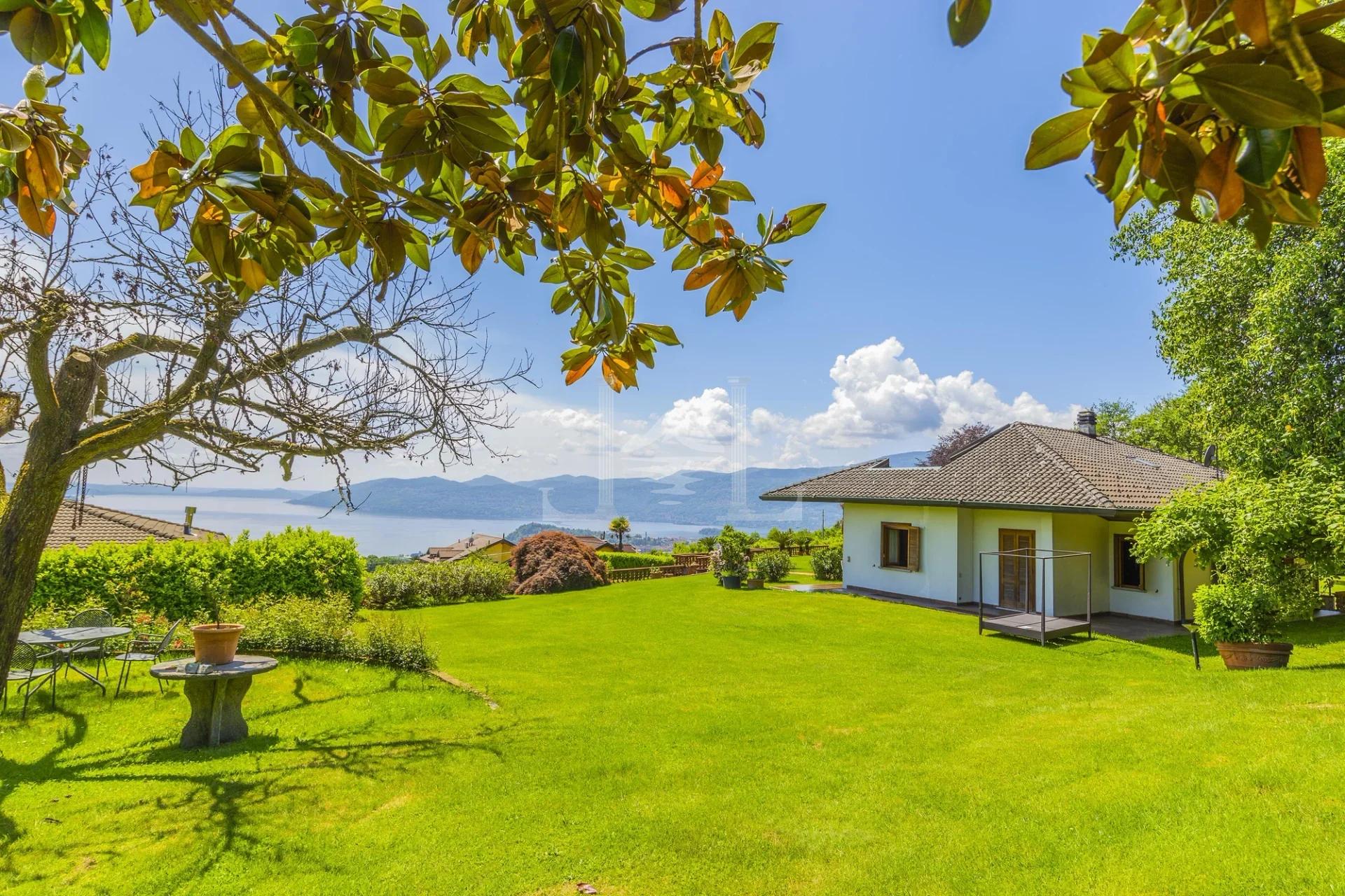 Villa con Piscina e Vista Lago Meravigliosa, Verbania, Lago Maggiore - Immagine 8