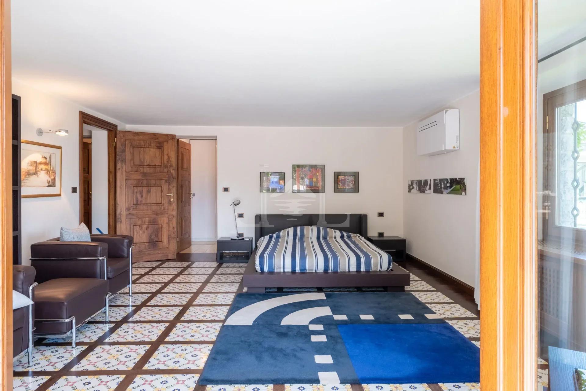 VILLA MENAGGIO GUEST BEDROOM