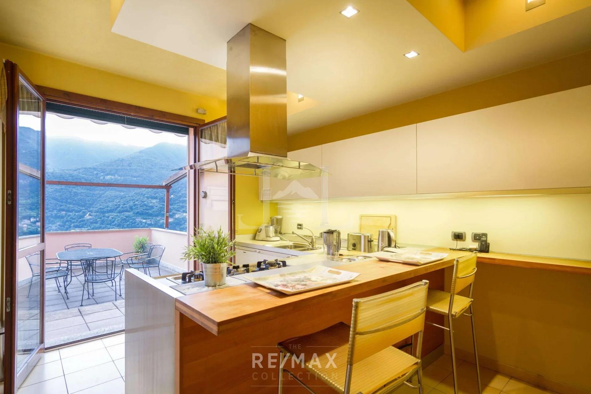 Carate Urio kitchen