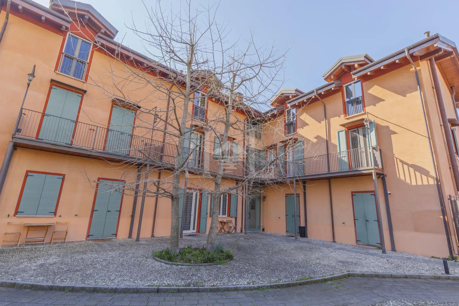 APARTMENT VIA DEI CAPPUCCINI FACADE
