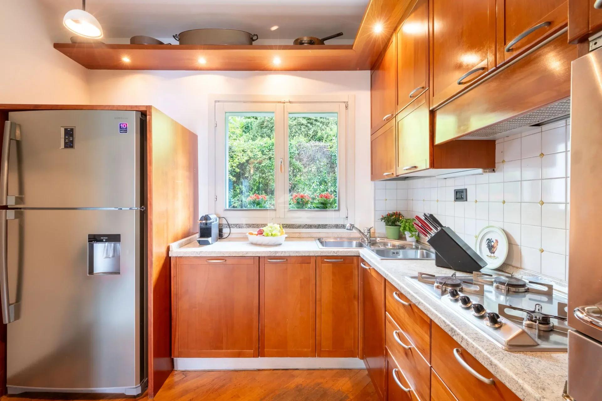 VILLA SUNA KITCHEN