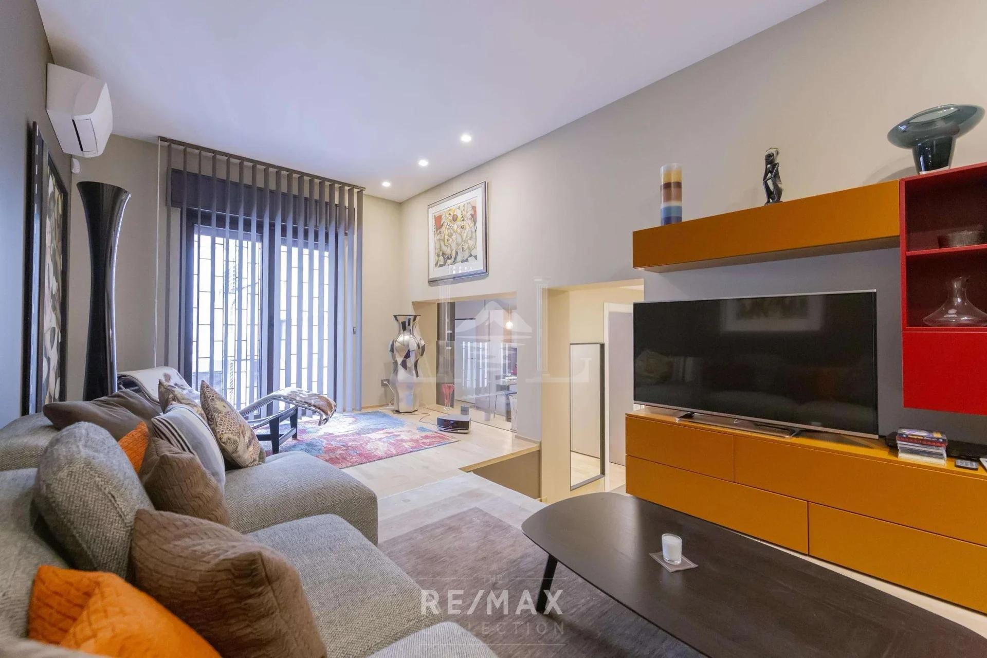 new-and-prestigious-apartment-renovated-with-garage-area-city-life-milan