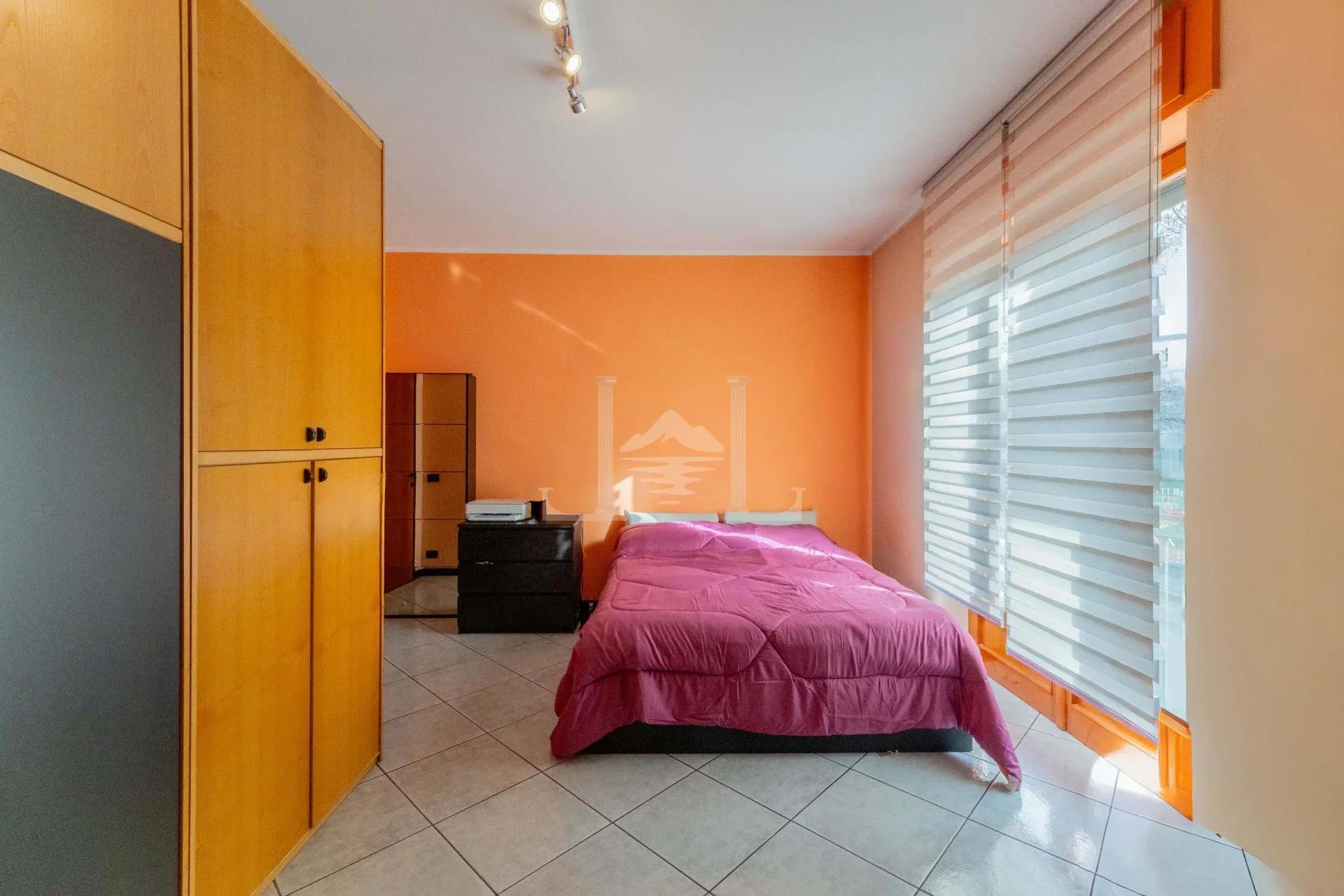 2 CAMERA VILLA