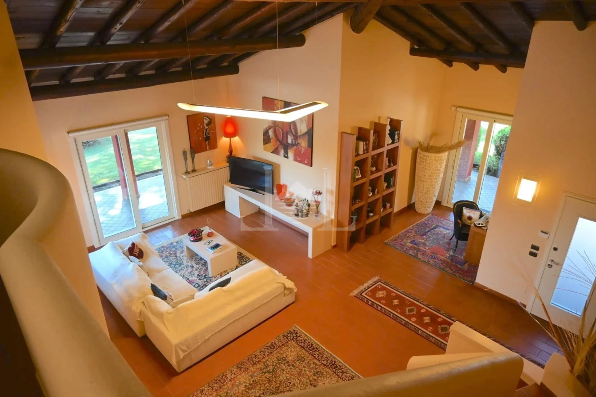 SALA DALLALTO
