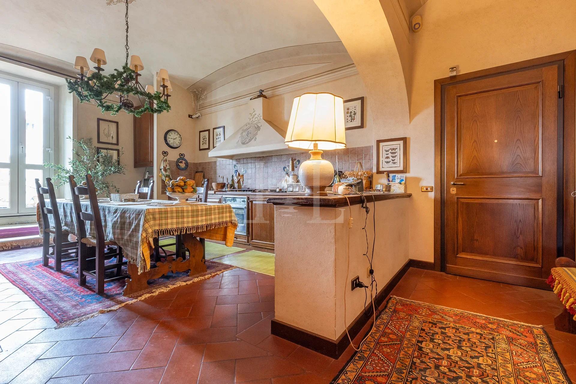 Living history, a Penthouse within a Former Franciscan Convent - Image 3