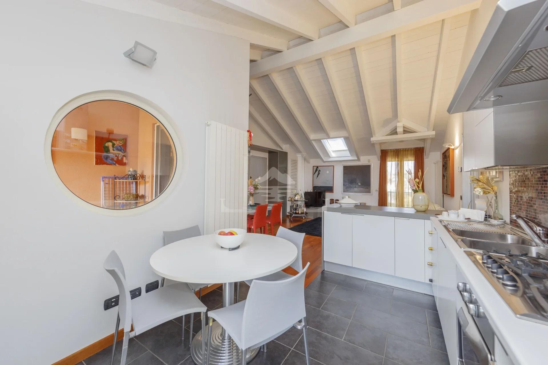 APARTMENT VIA DEI CAPPUCCINI KITCHEN LIVING