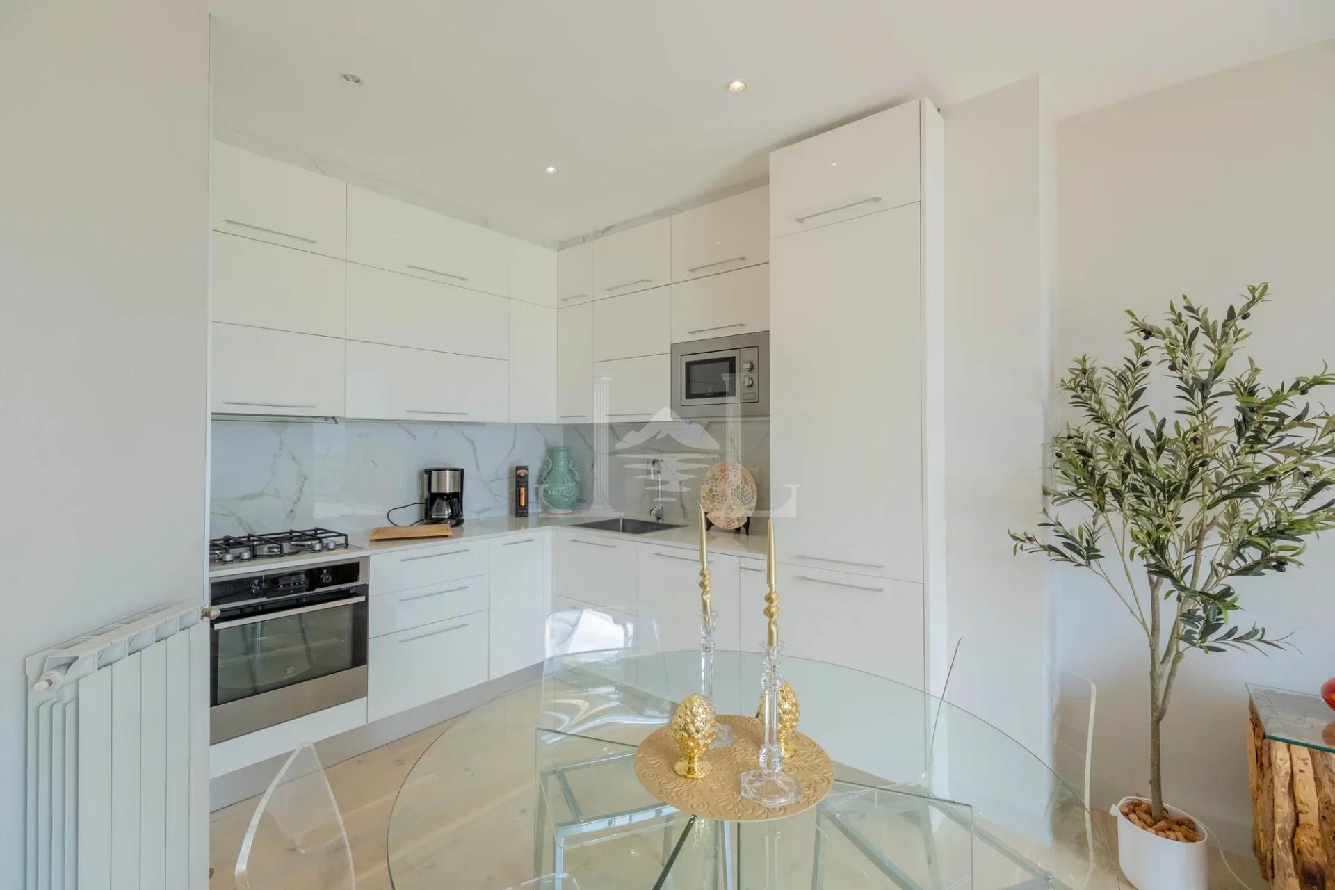 Kitchen of the apartment in Via Solferino, Suna