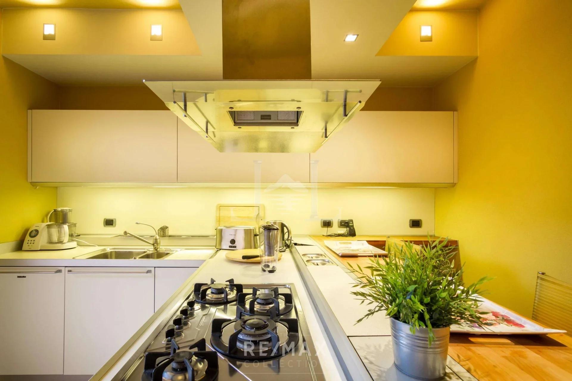 Carate Urio kitchen 2