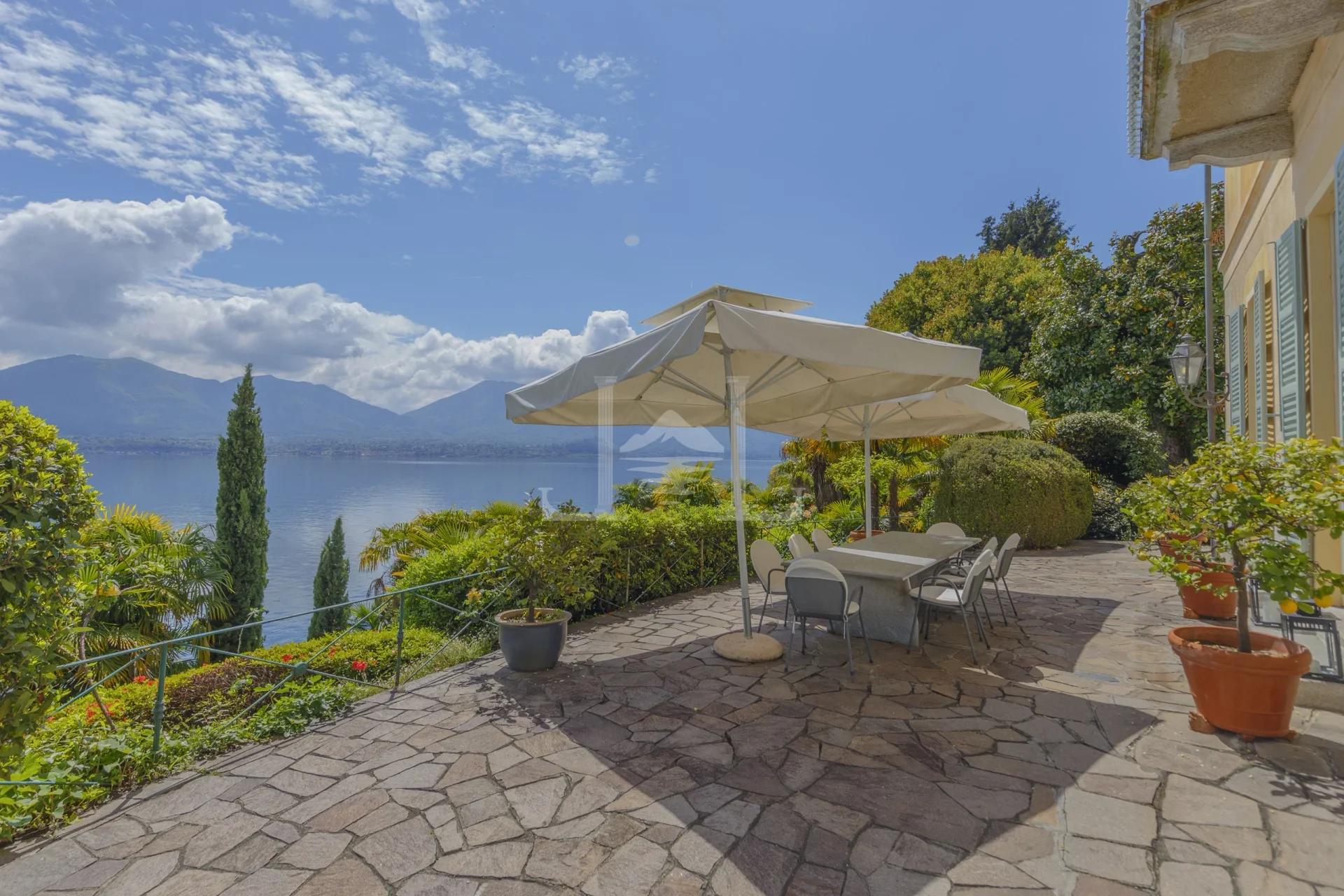 TERRACE AND LAKE VIEW VR