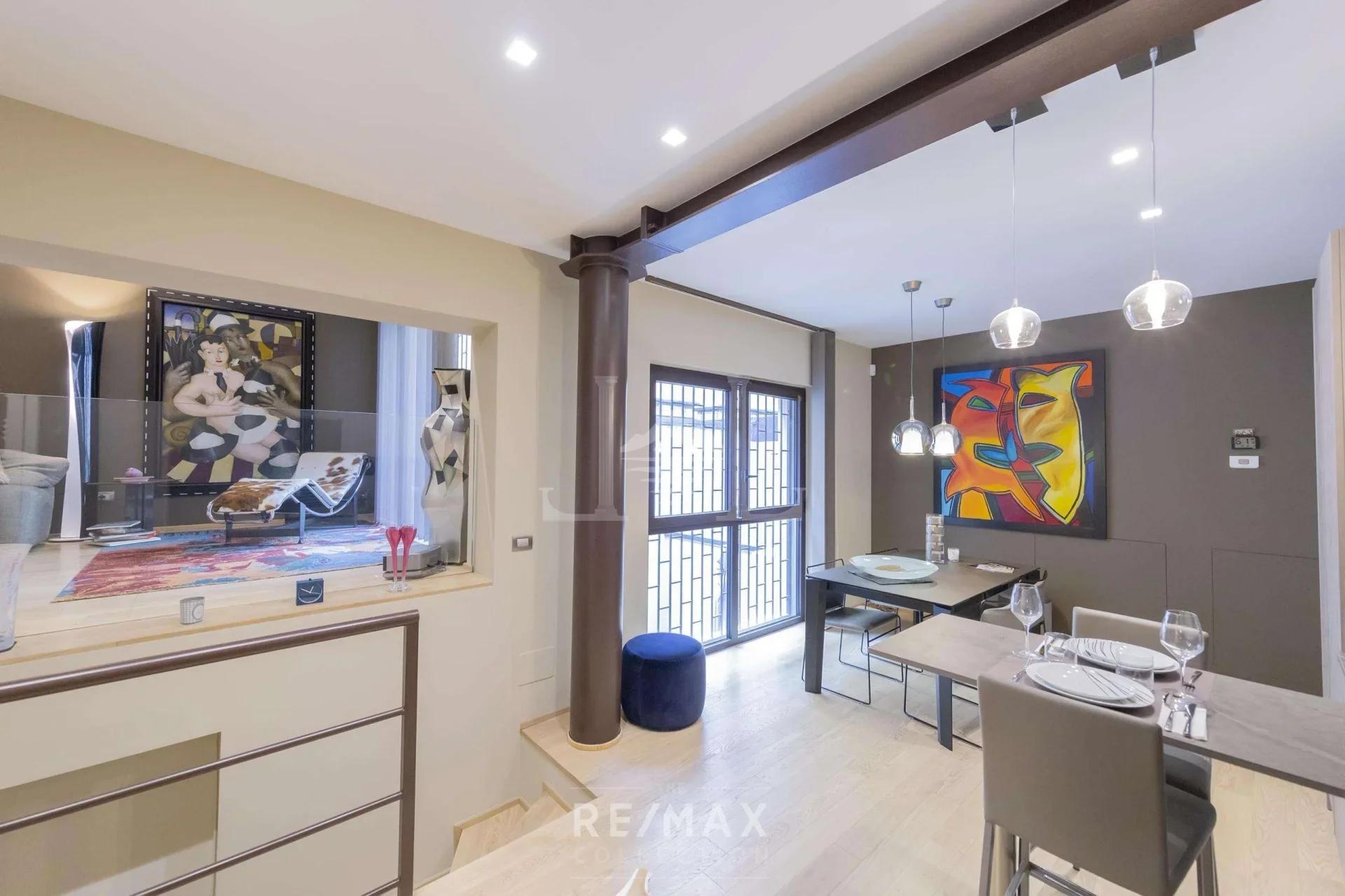 Prestigioso Appartamento con Garage Zona City Life – Milano